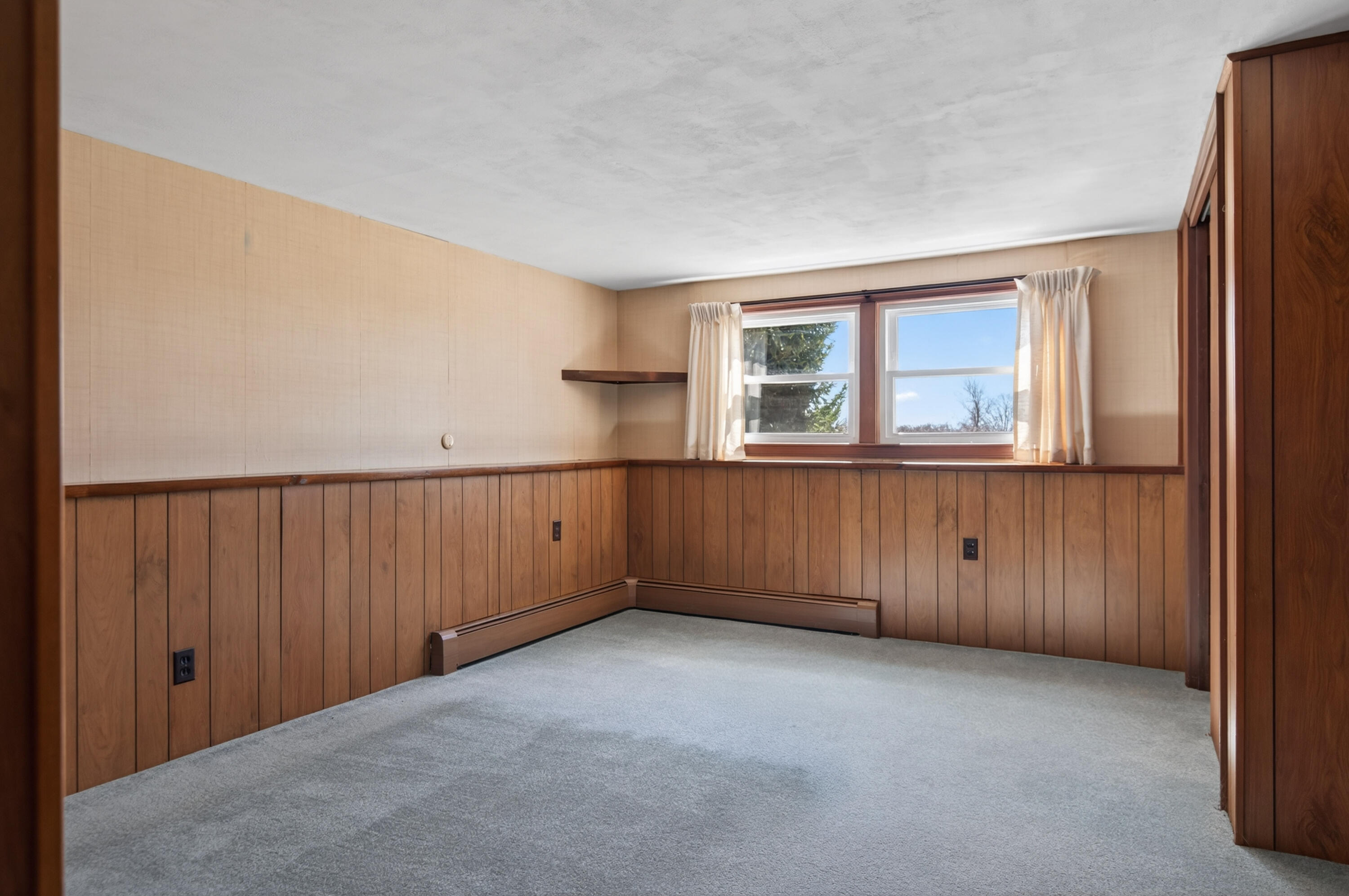 32 Bowery Beach Road