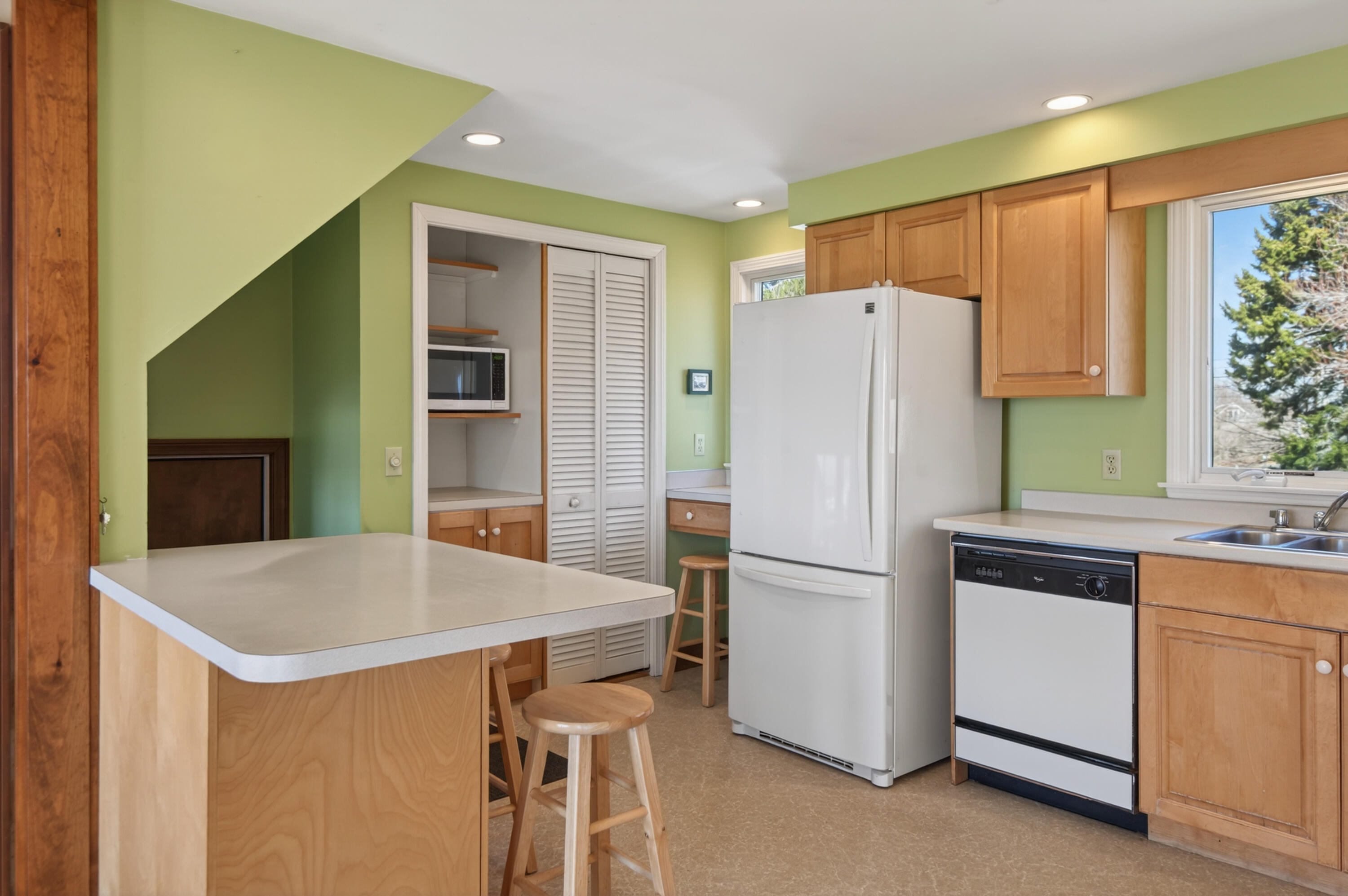 32 Bowery Beach Road