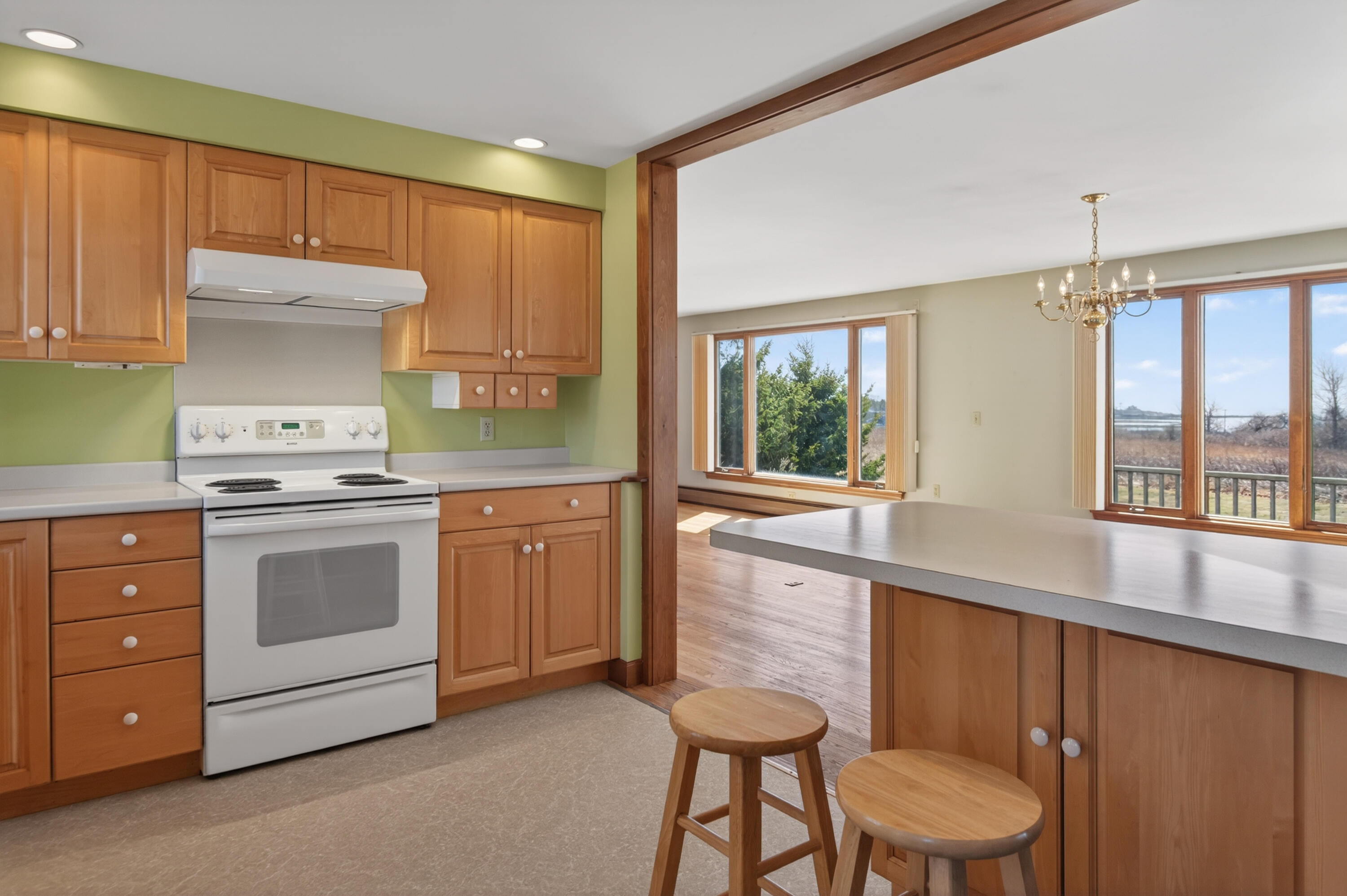 32 Bowery Beach Road