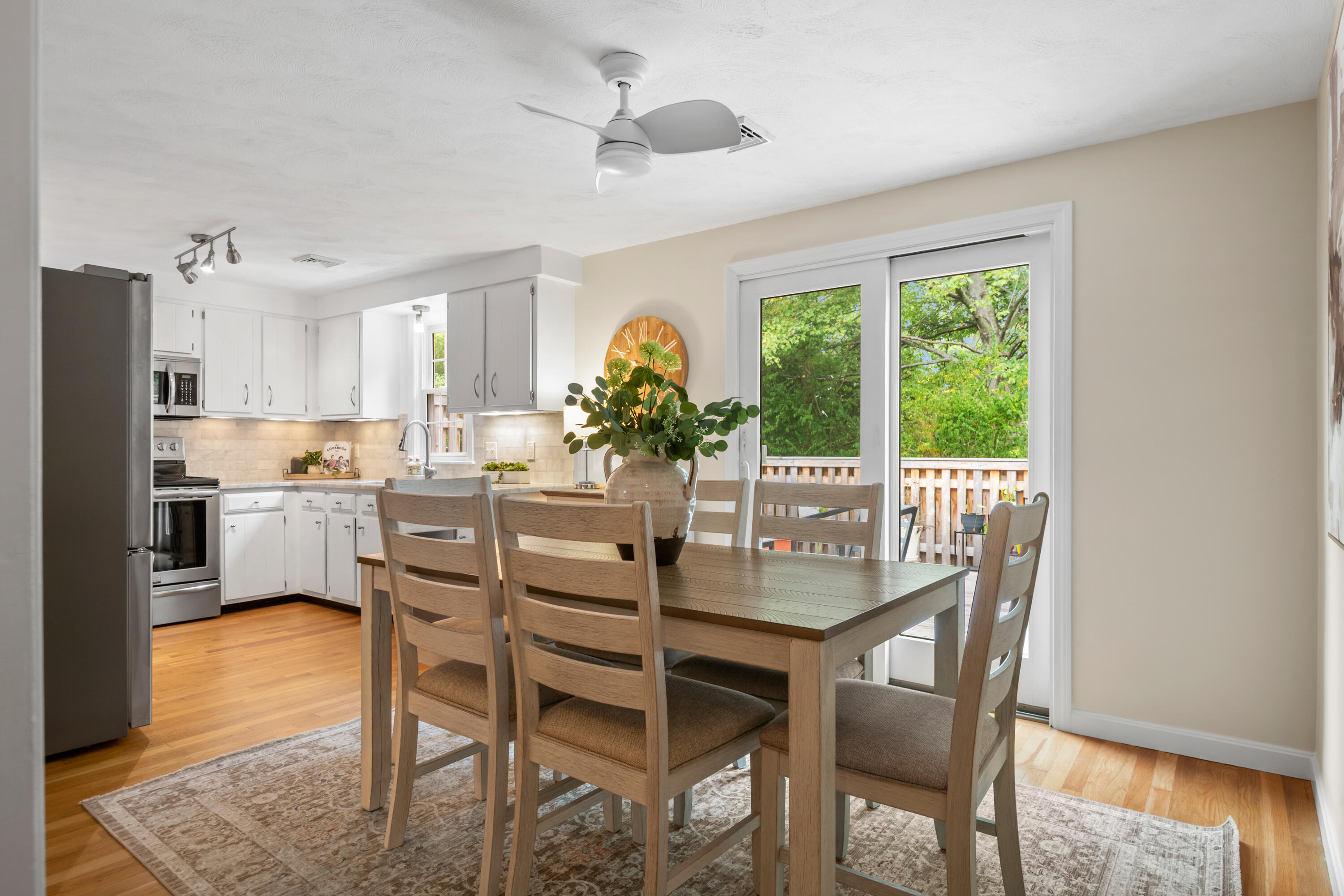 46 Colonial Village 46