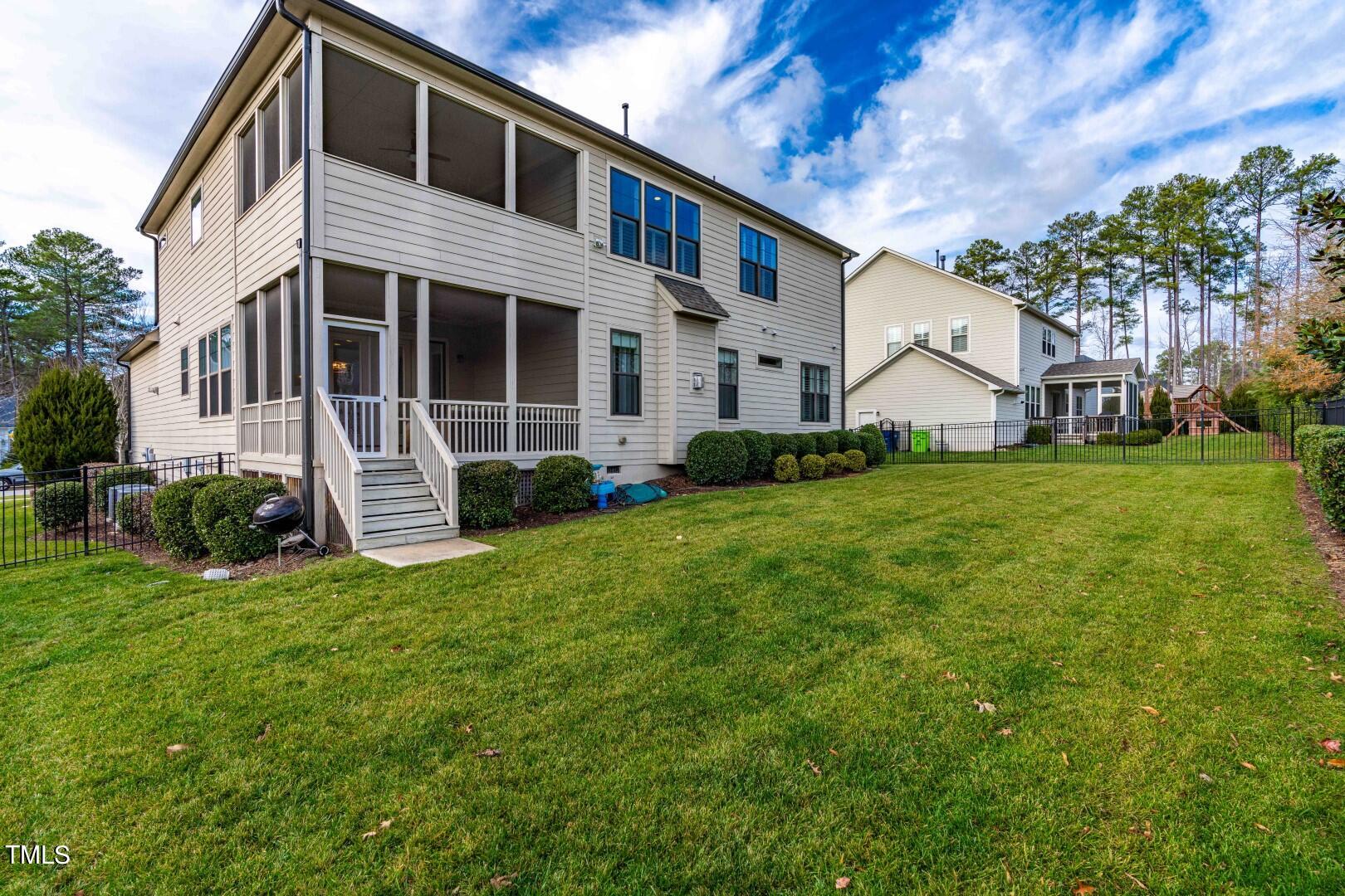 3009 Adonis Circle