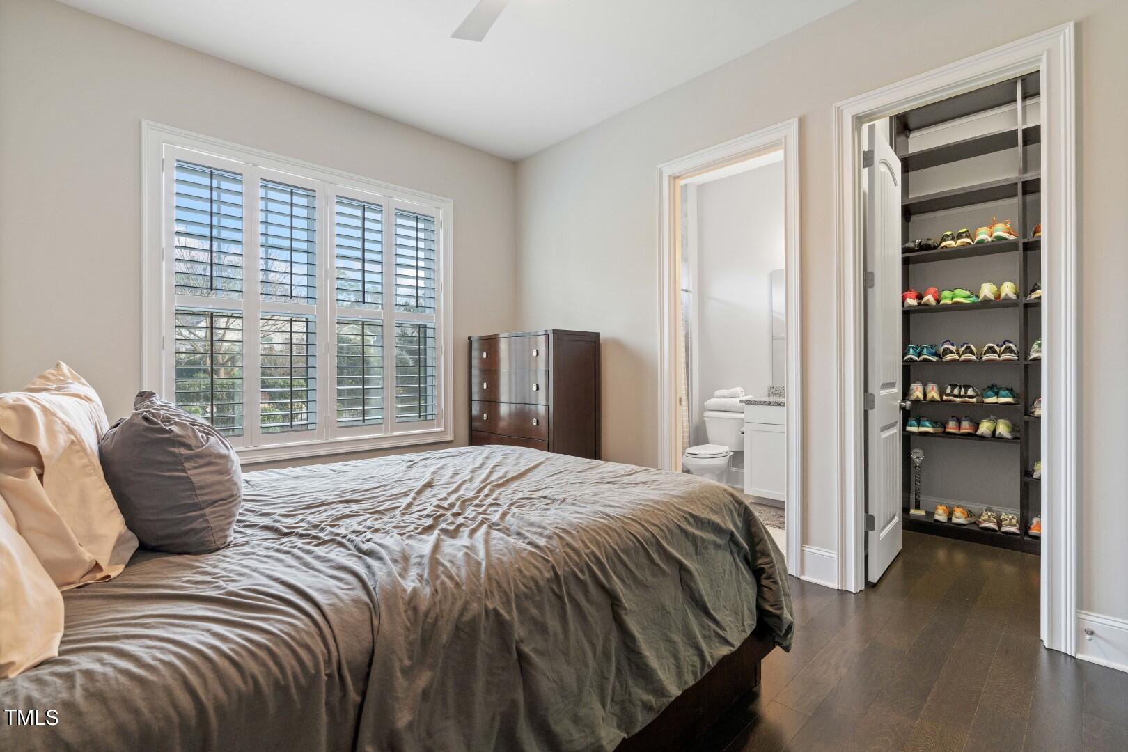 3009 Adonis Circle