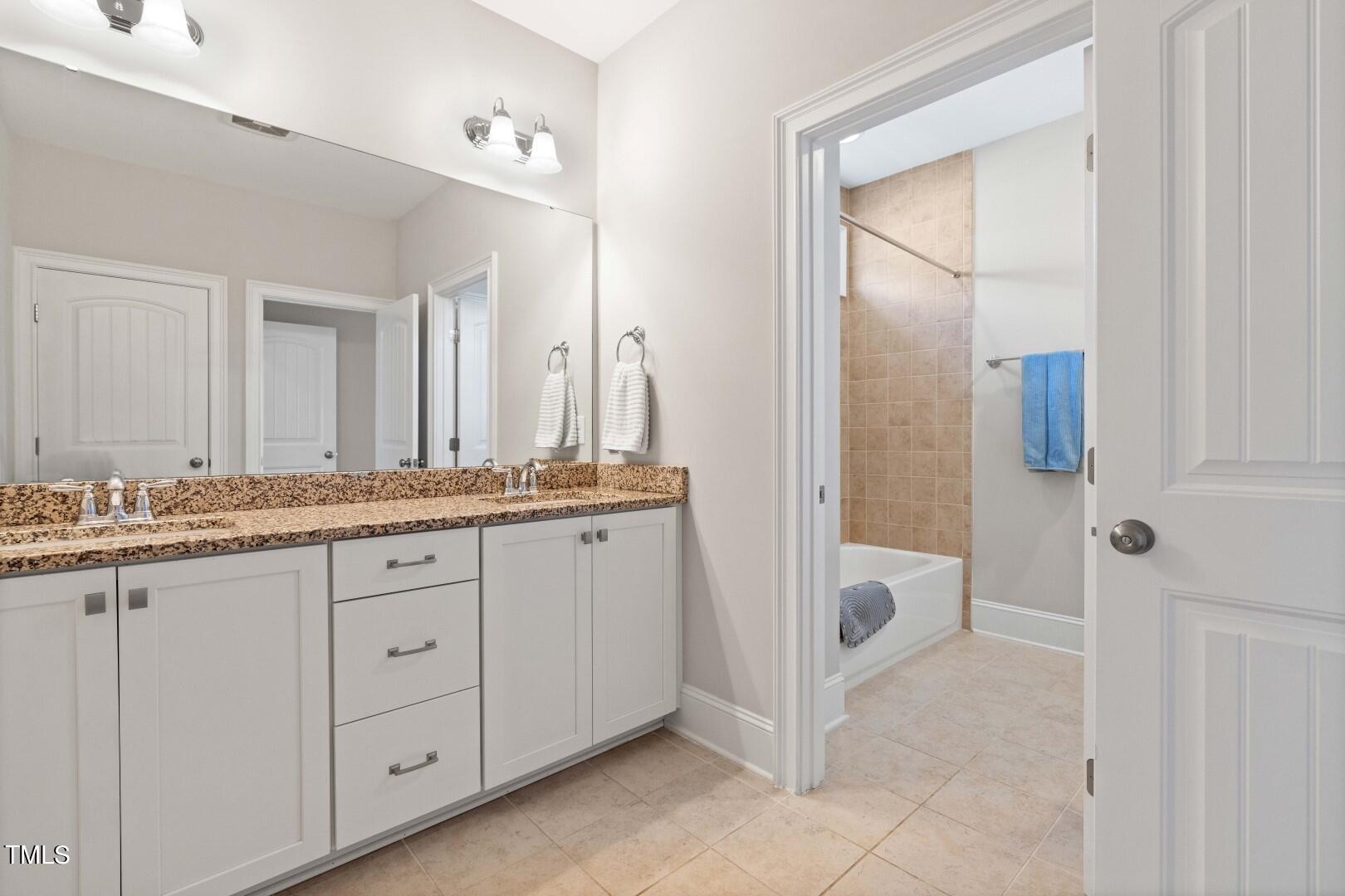 3009 Adonis Circle