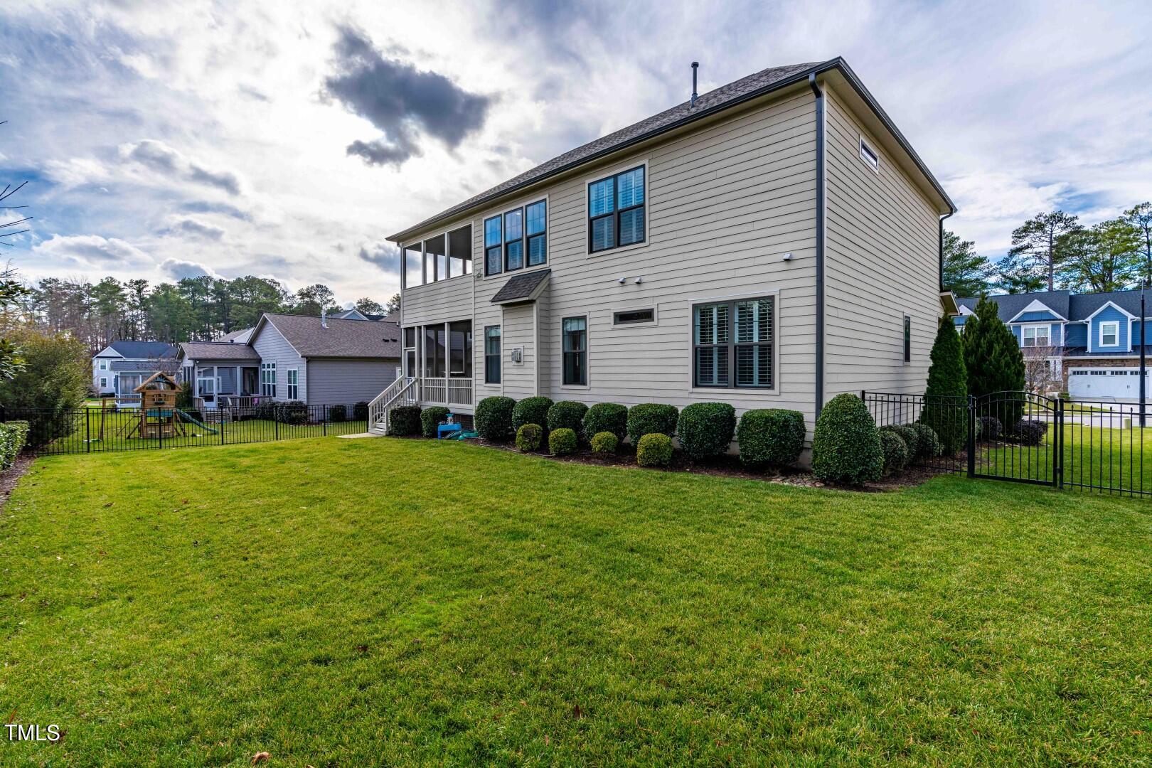 3009 Adonis Circle