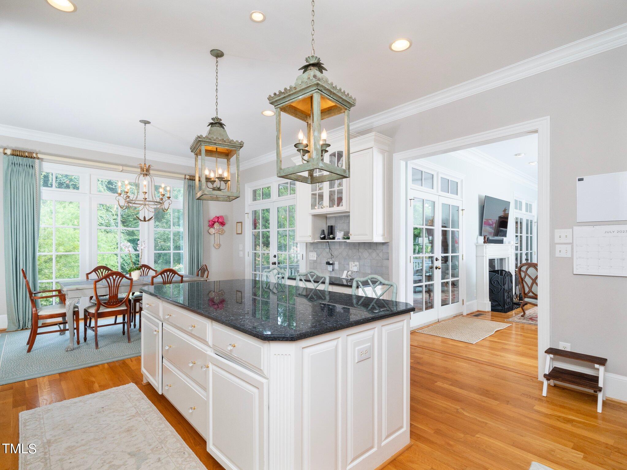 2512 Lewiswood Lane