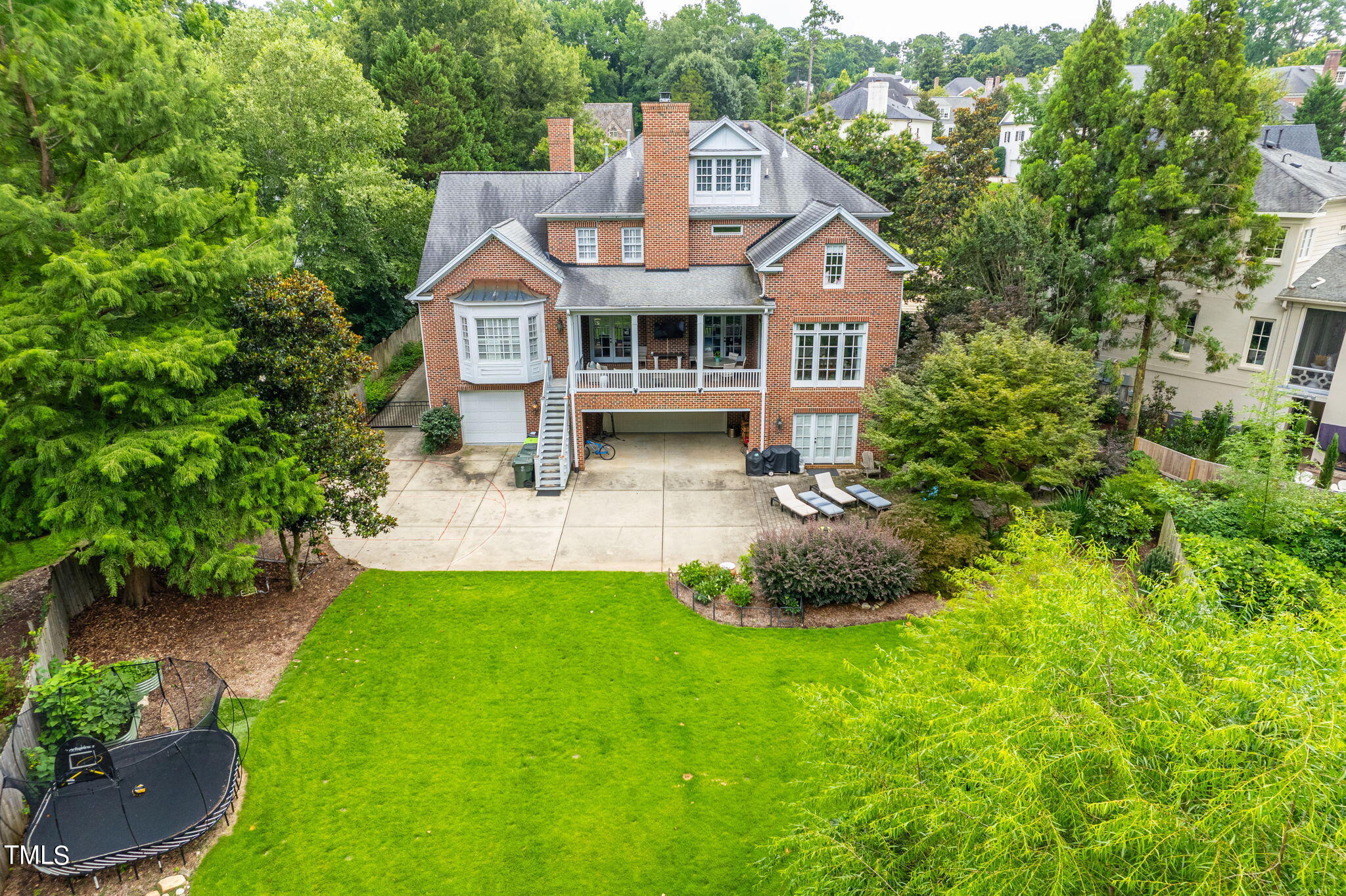 2512 Lewiswood Lane