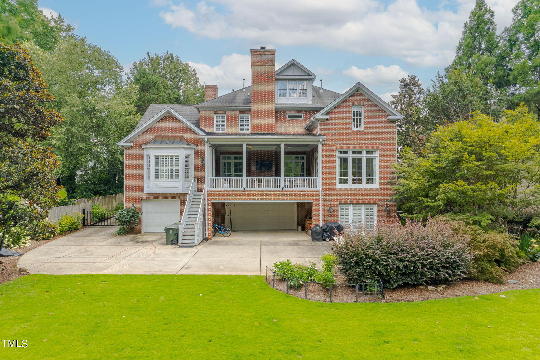 2512 Lewiswood Lane