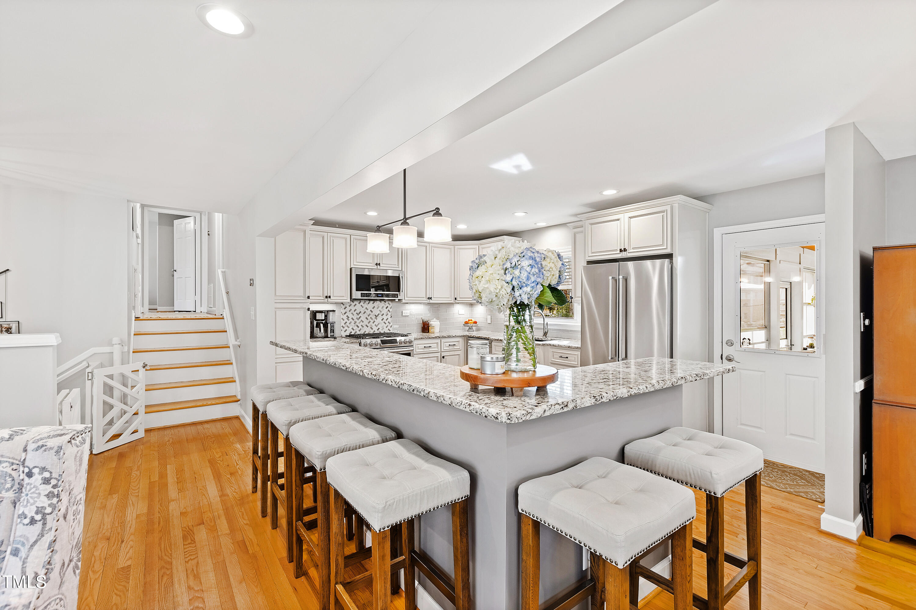 401 N Glen Drive