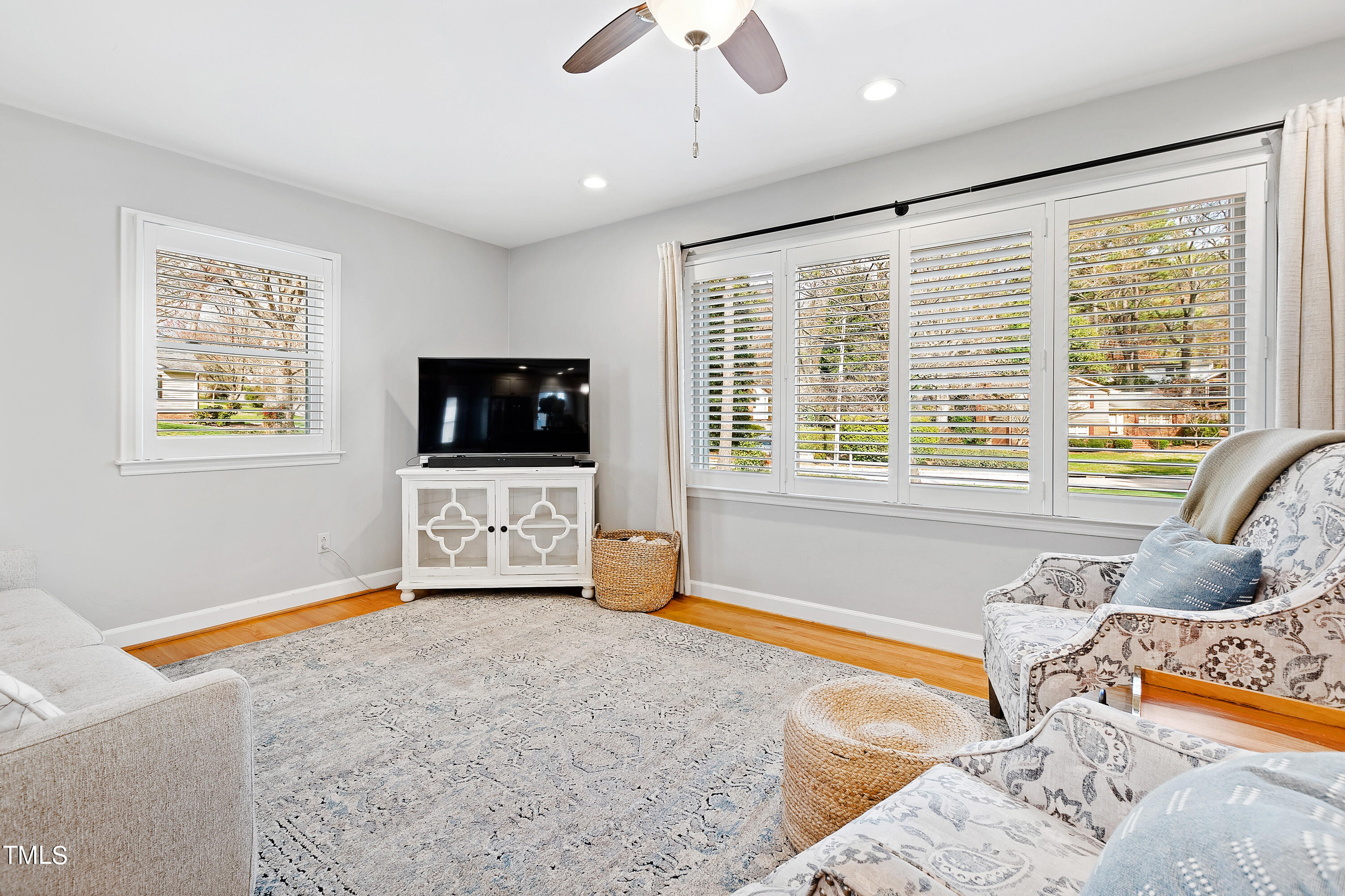 401 N Glen Drive
