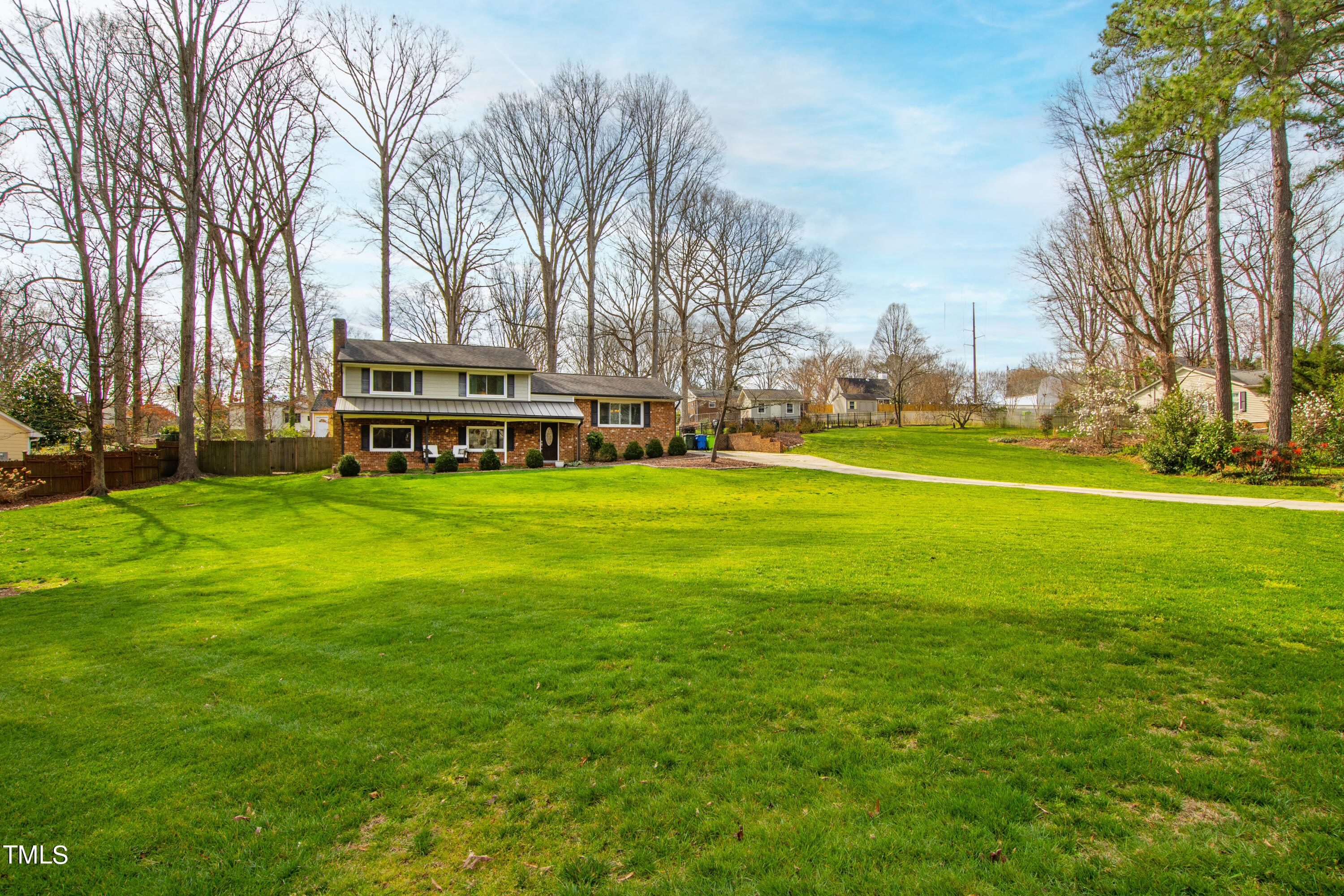 401 N Glen Drive