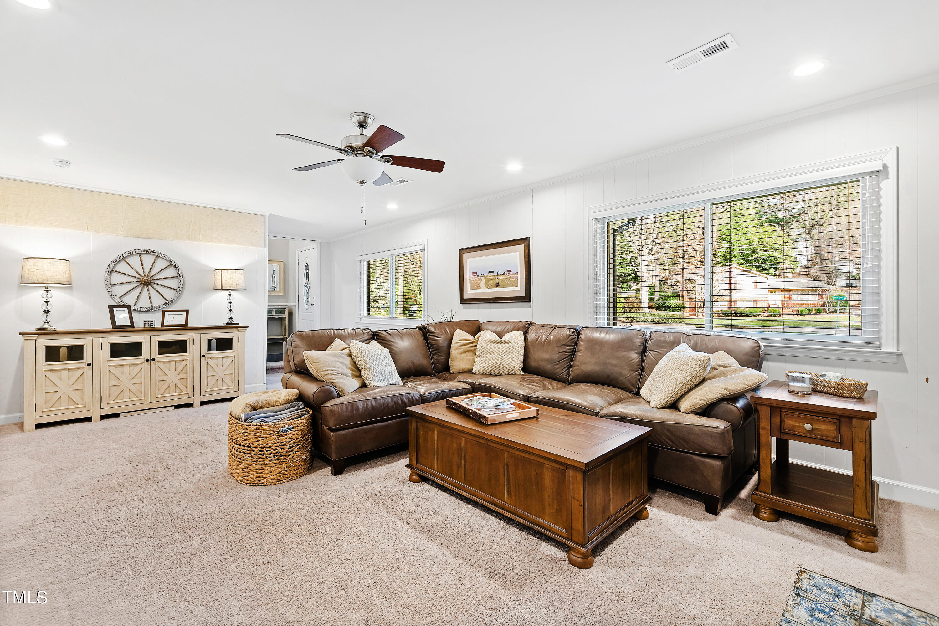401 N Glen Drive