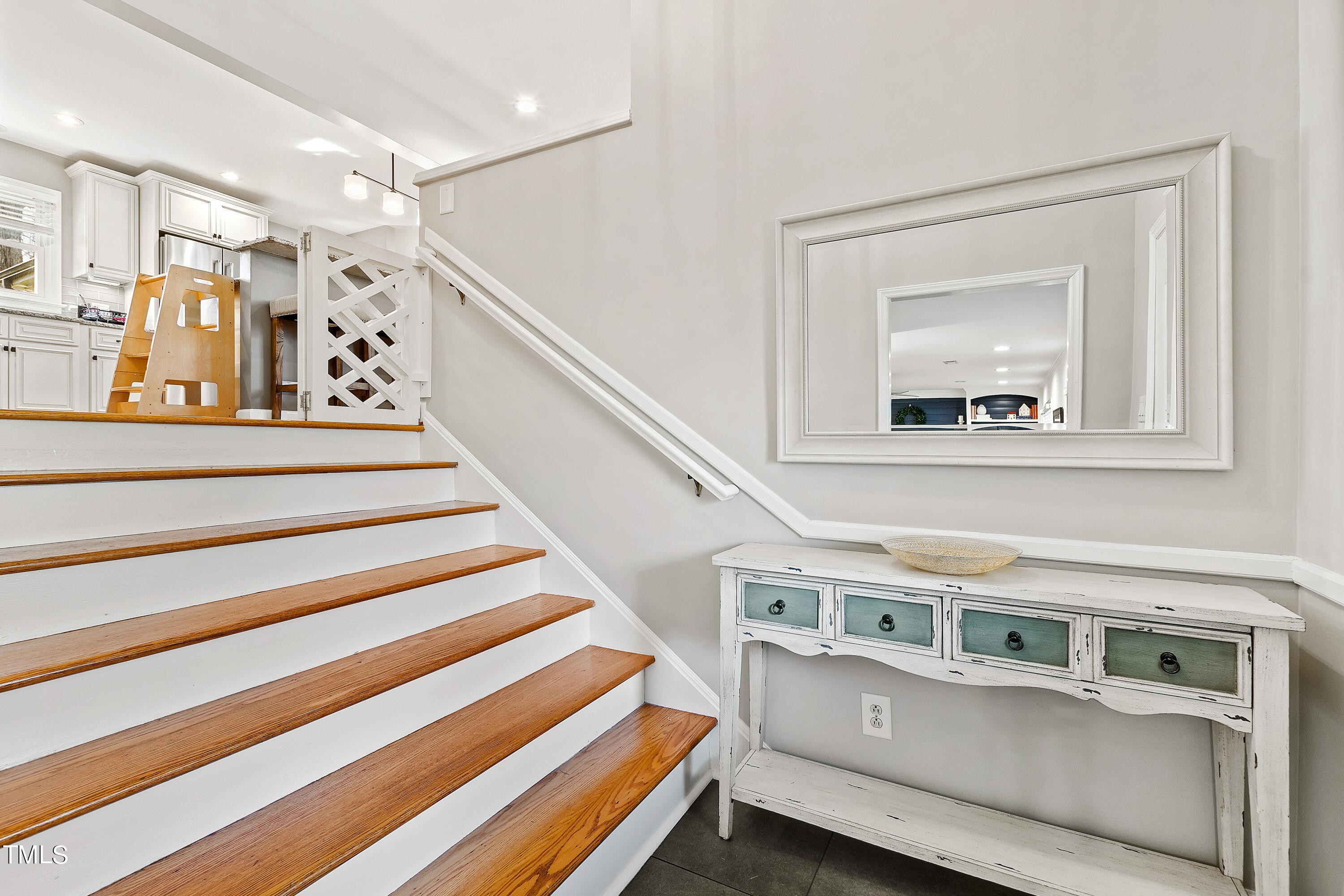 401 N Glen Drive