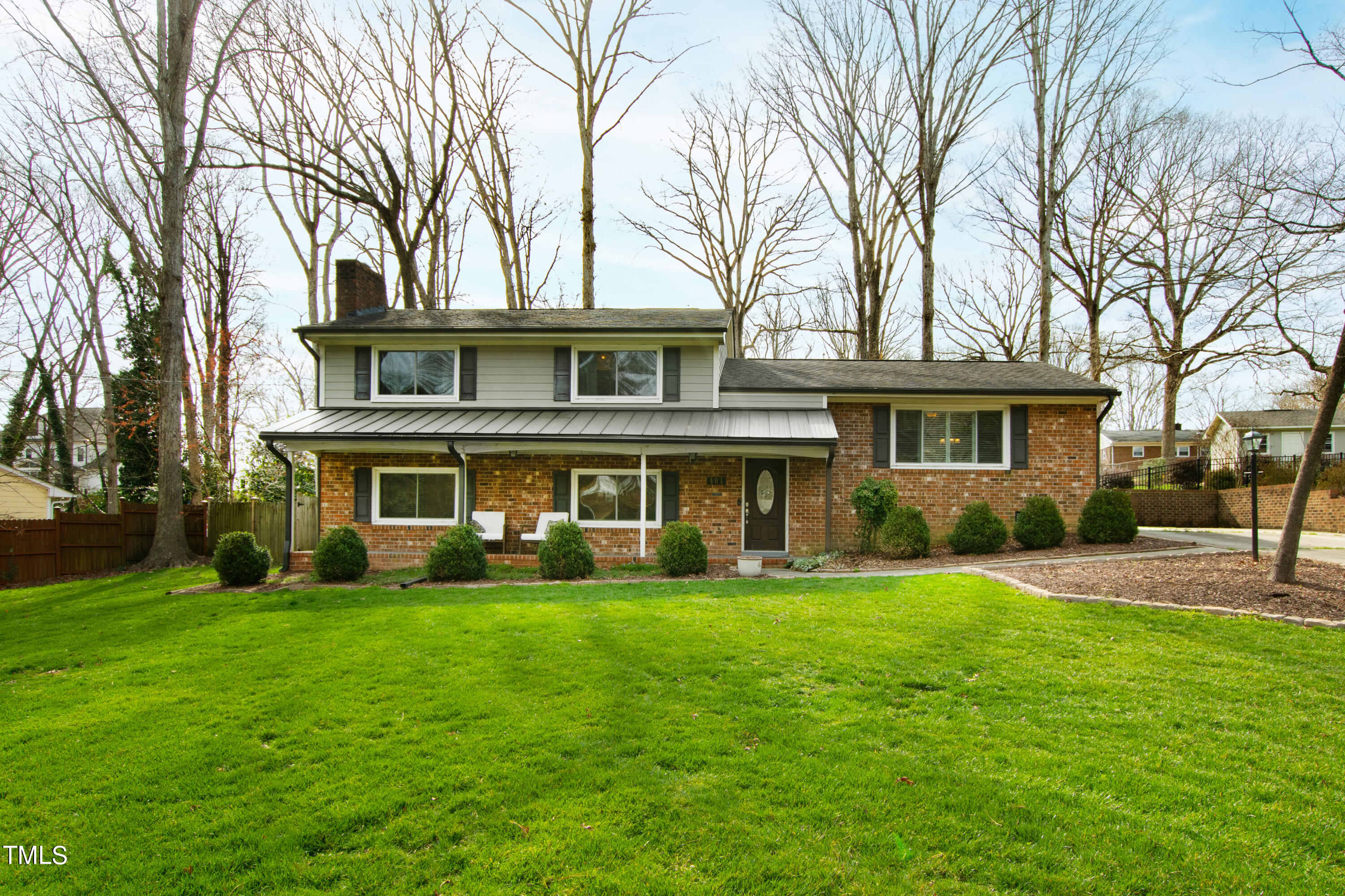 401 N Glen Drive