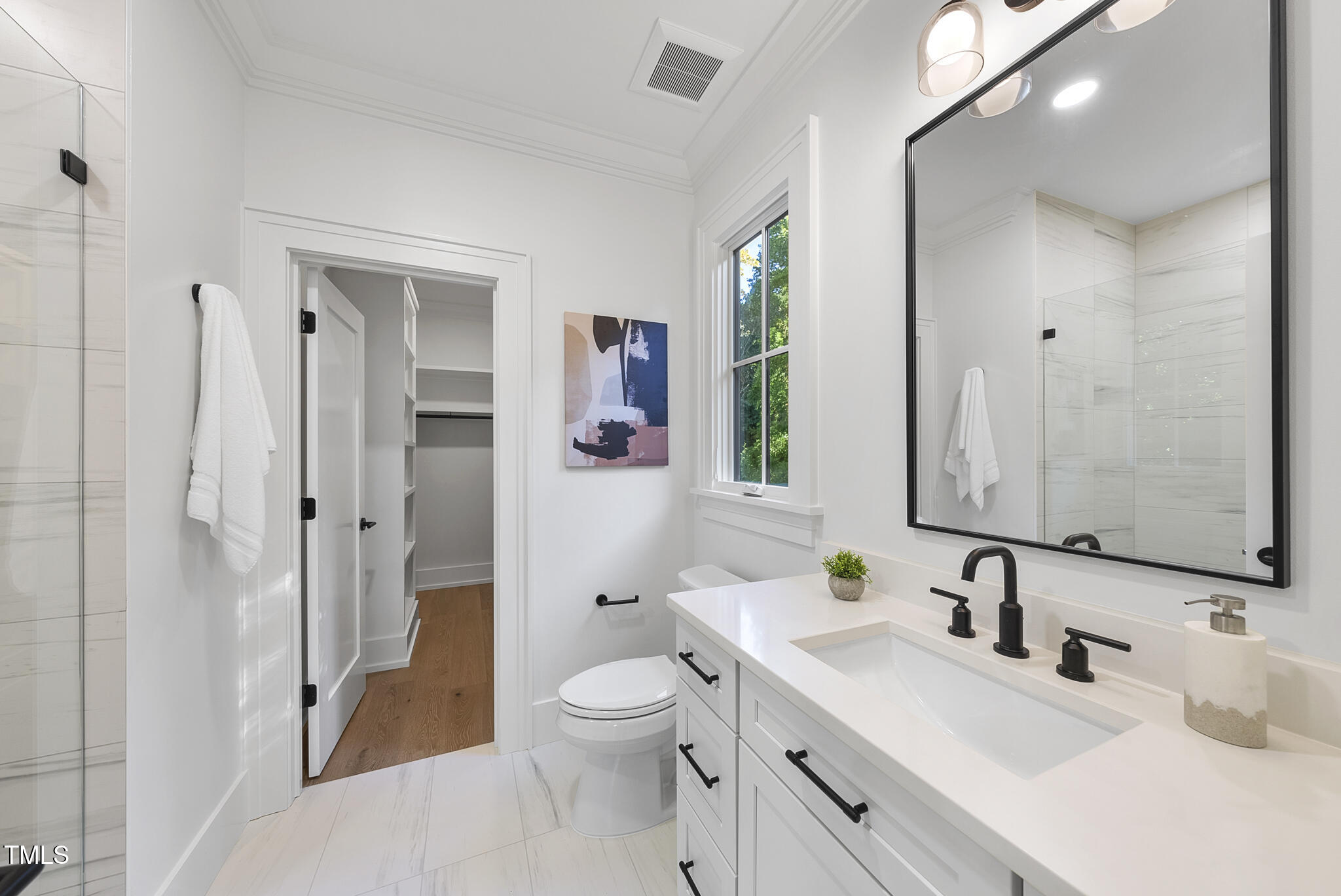 1304 Lennox Place