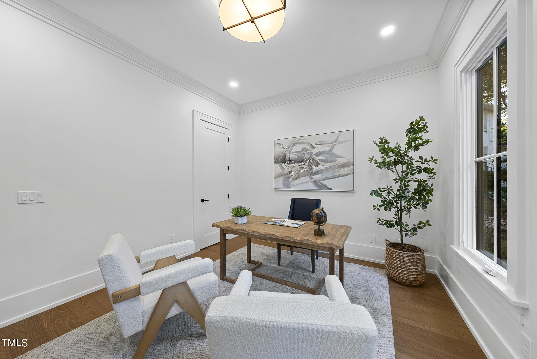 1304 Lennox Place