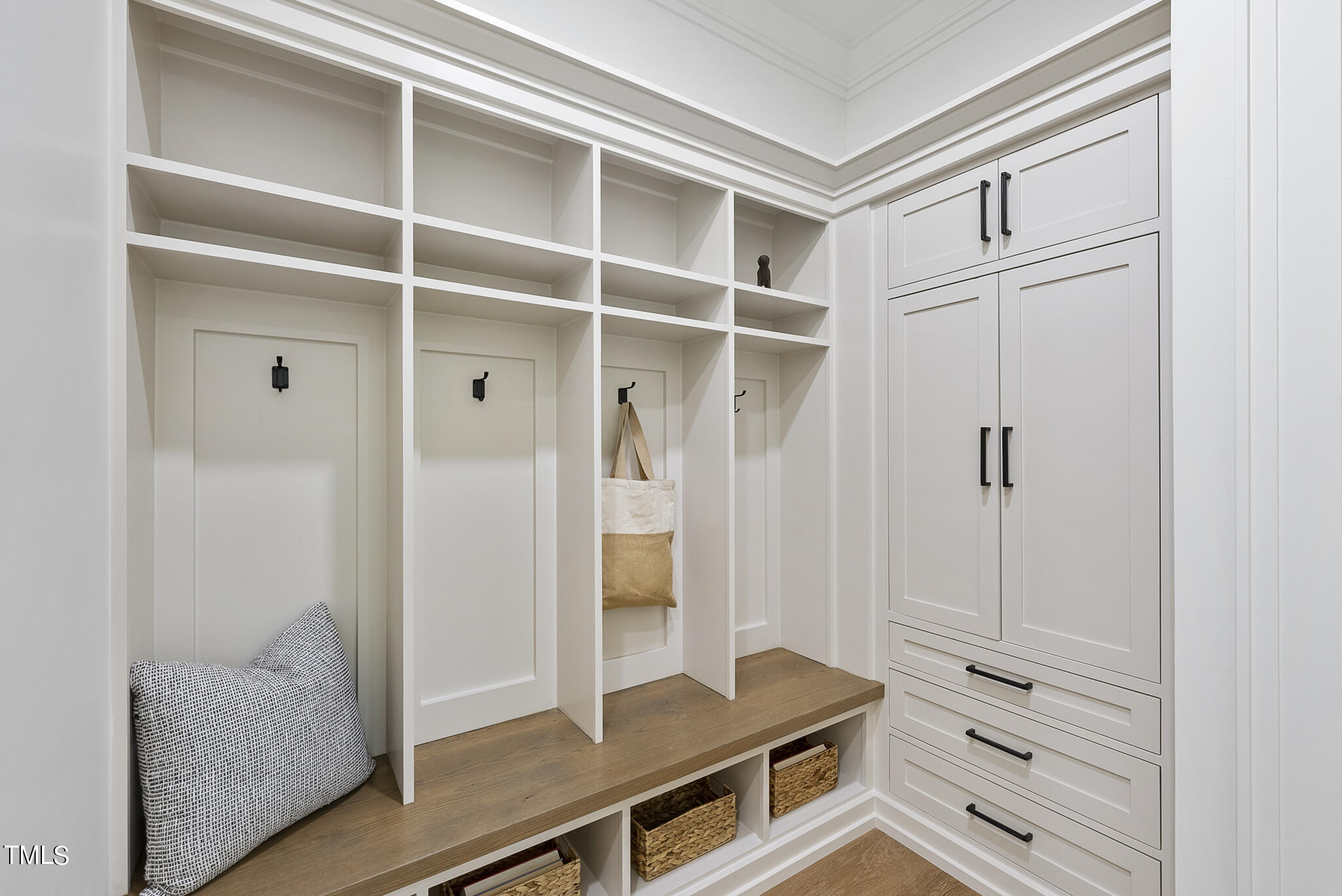 1304 Lennox Place