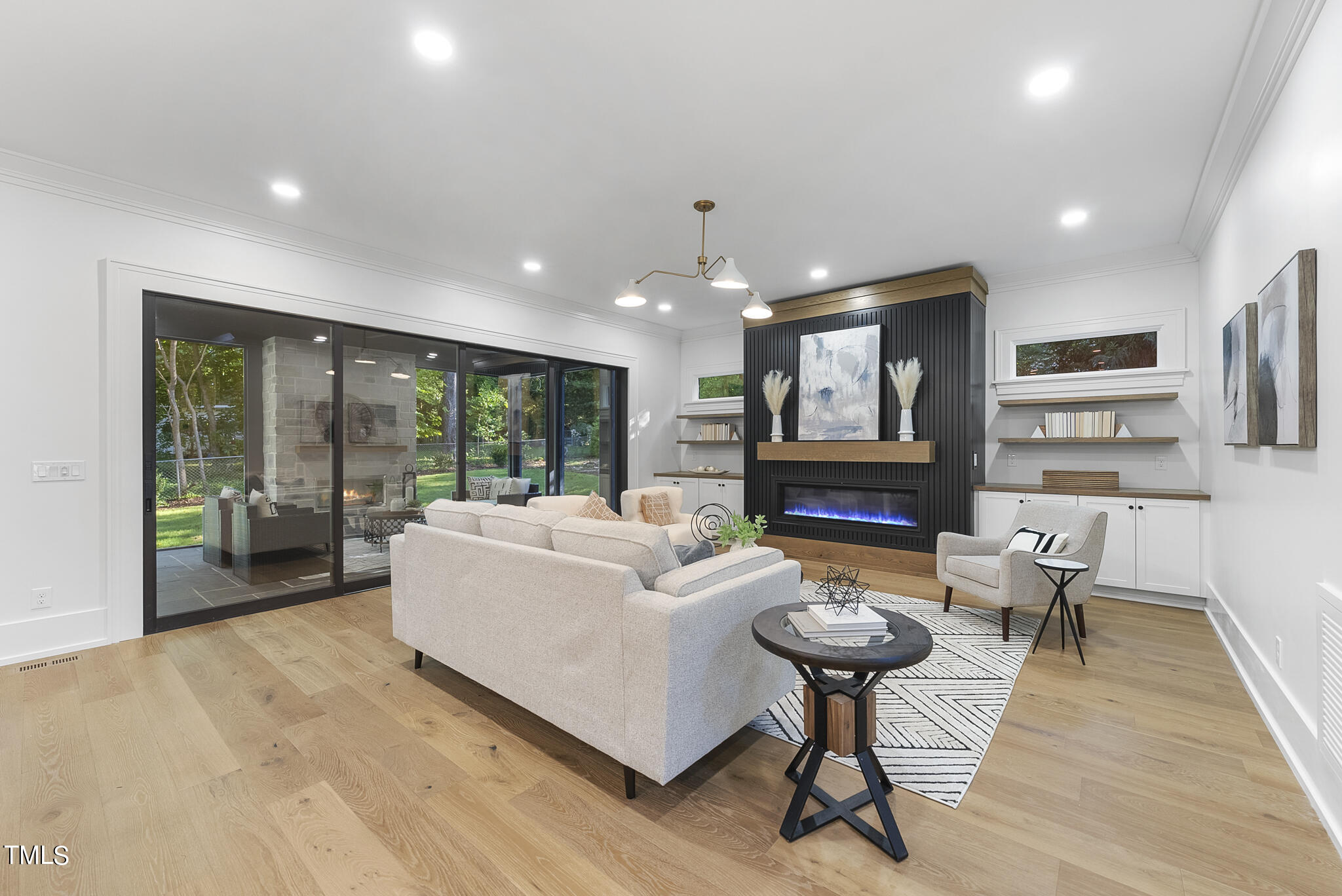 1304 Lennox Place