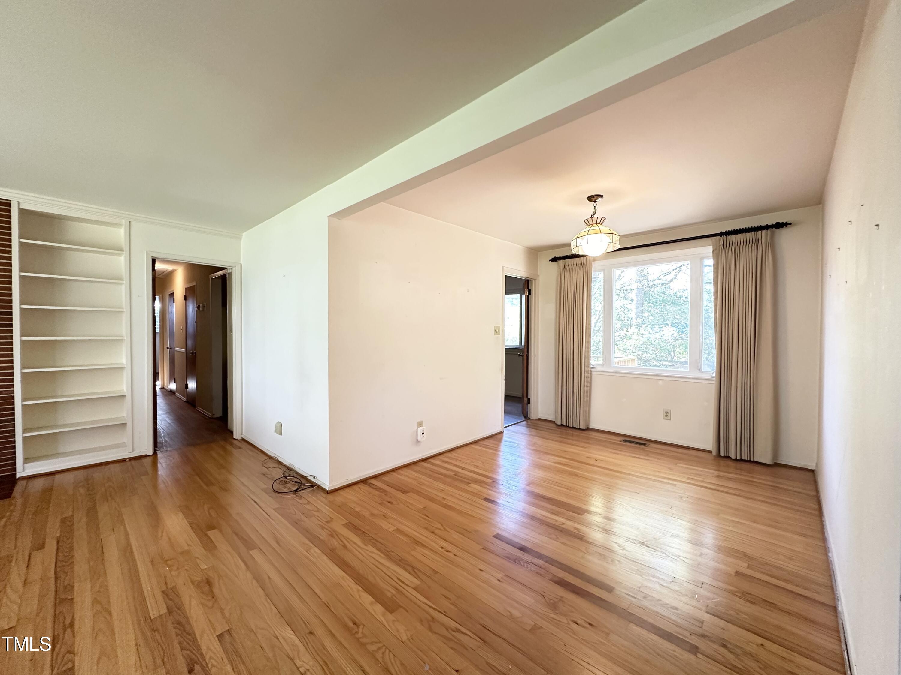 3427 Churchill Road