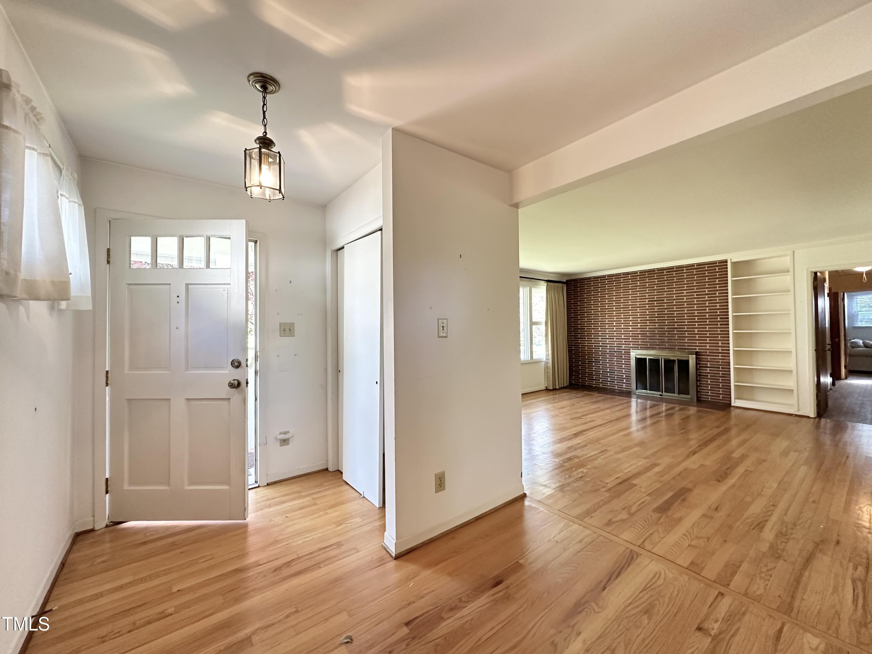 3427 Churchill Road