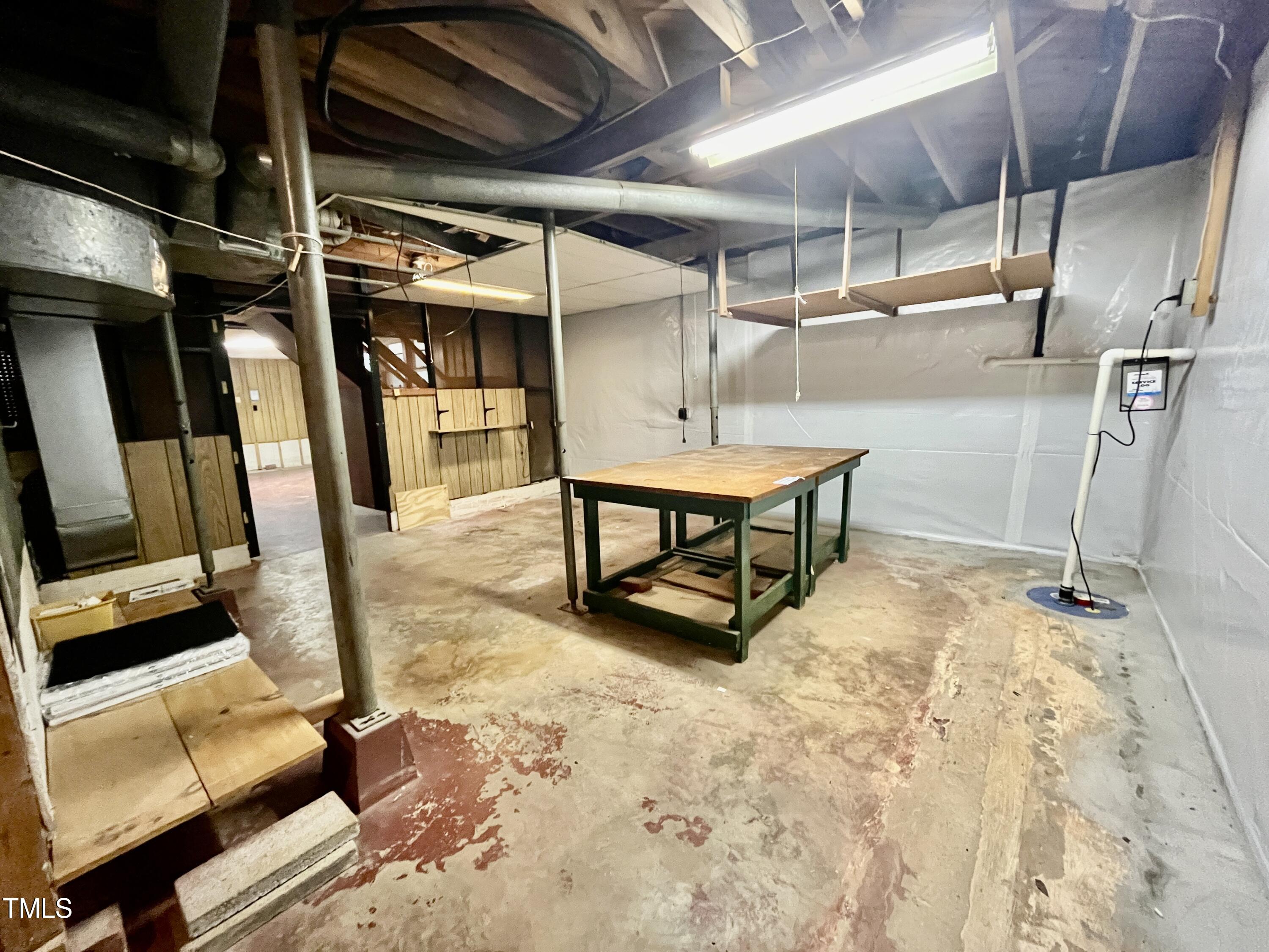 3427 Churchill Road