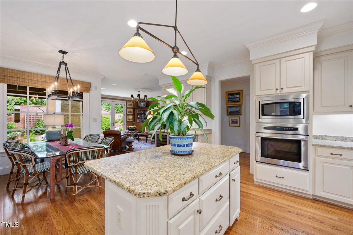 1816 Great Oaks Drive