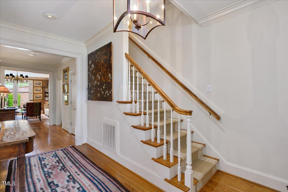 1816 Great Oaks Drive