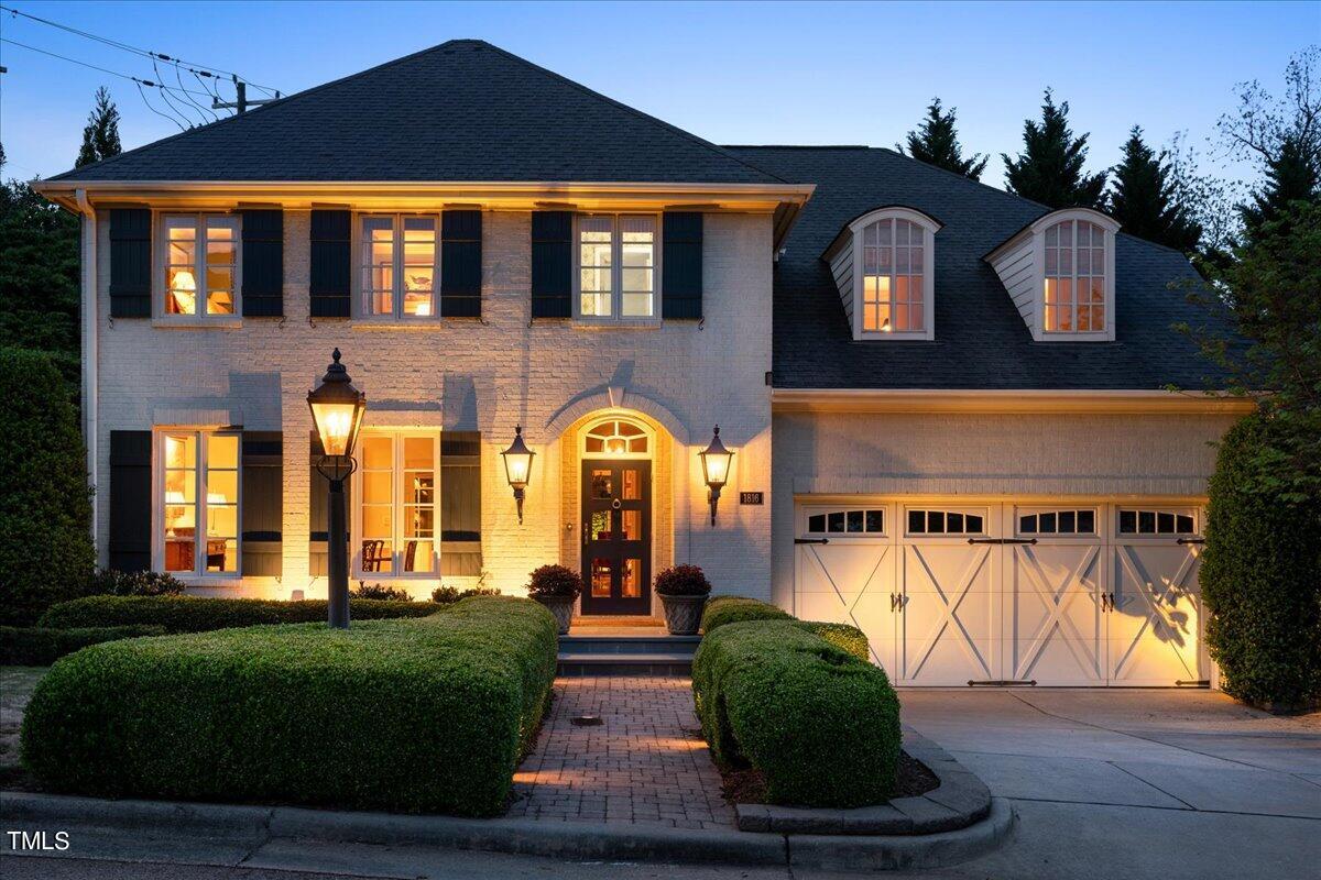1816 Great Oaks Drive