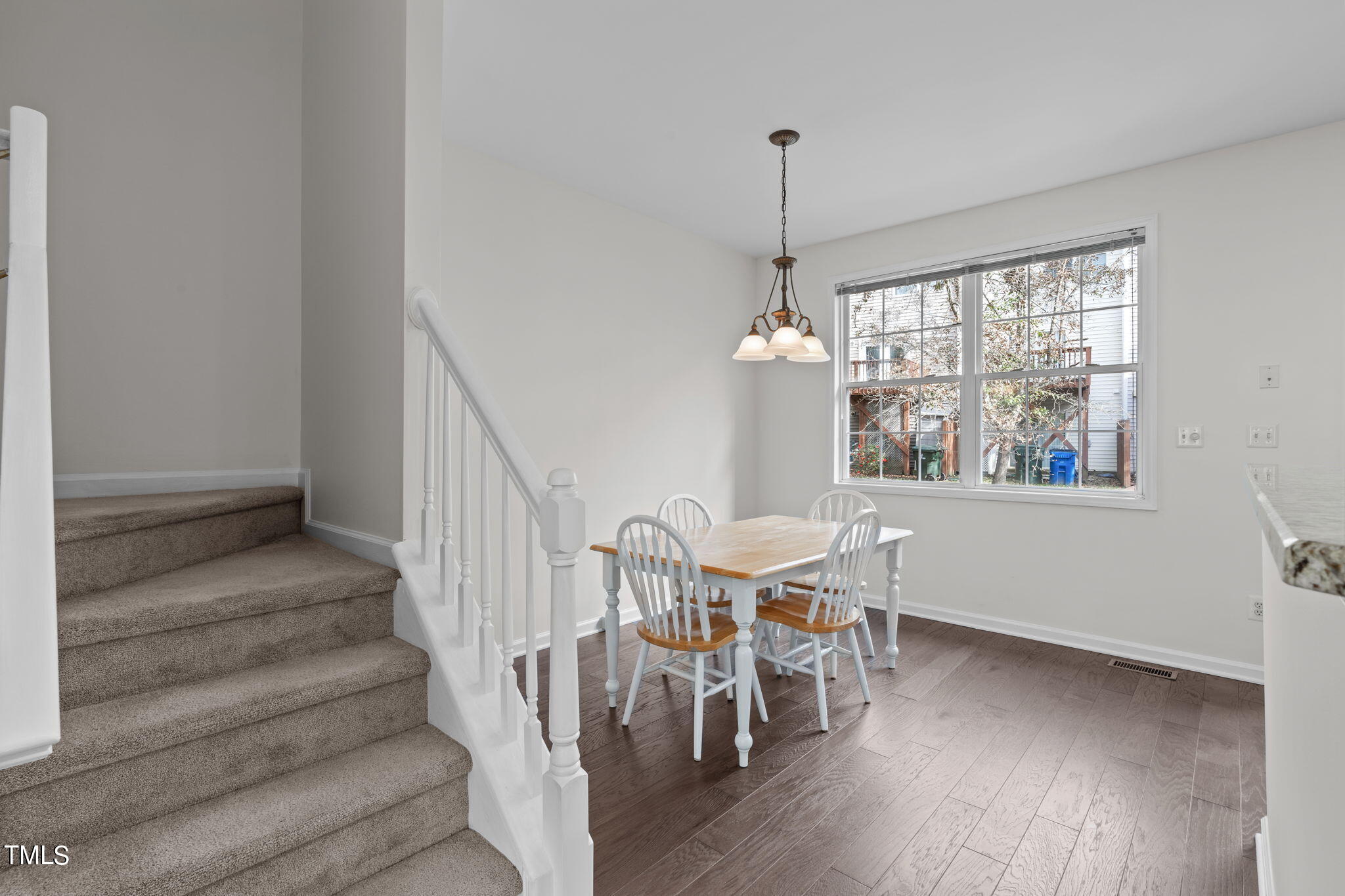 5542 Vista View Court