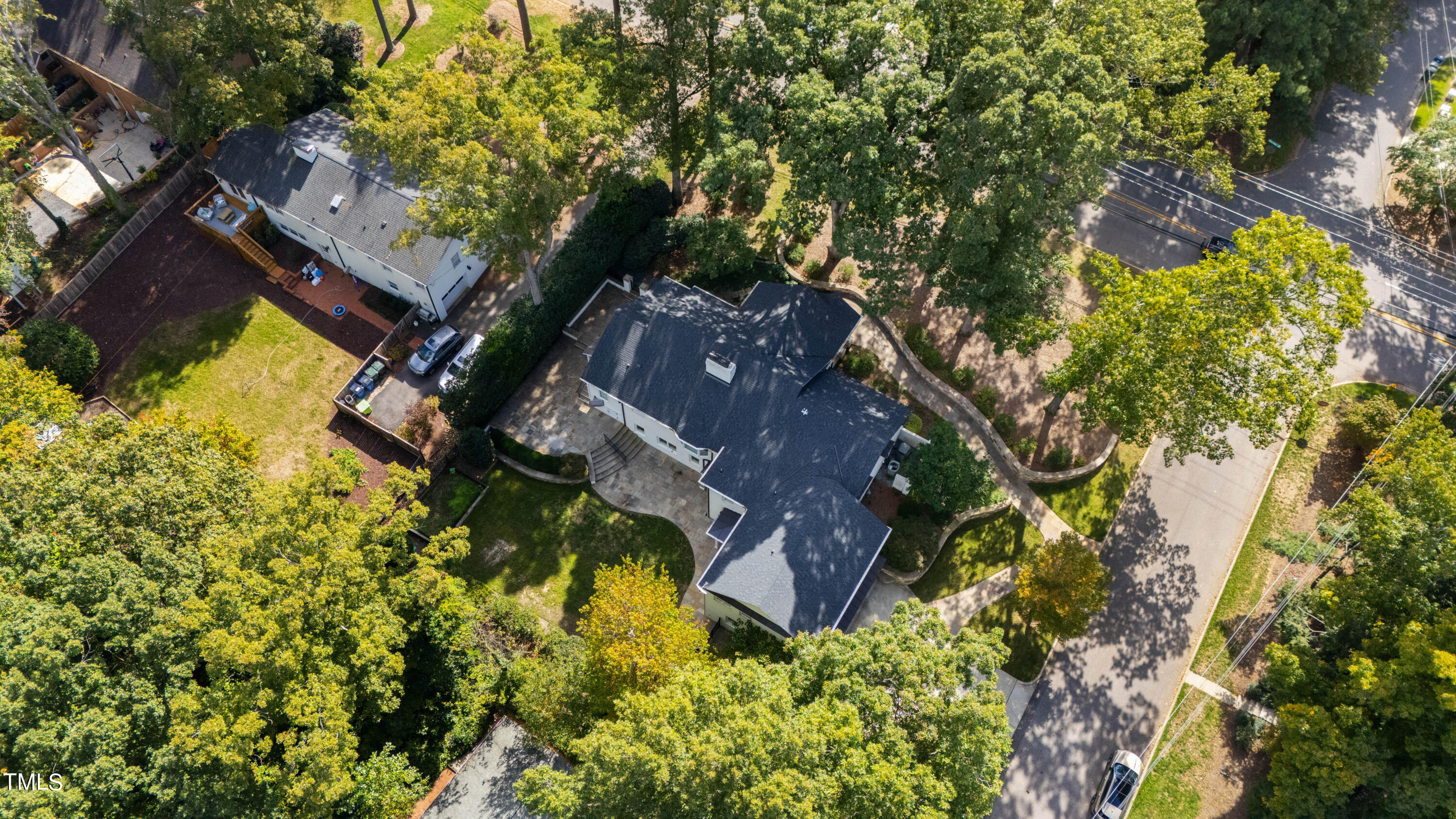 1112 Glen Eden Drive