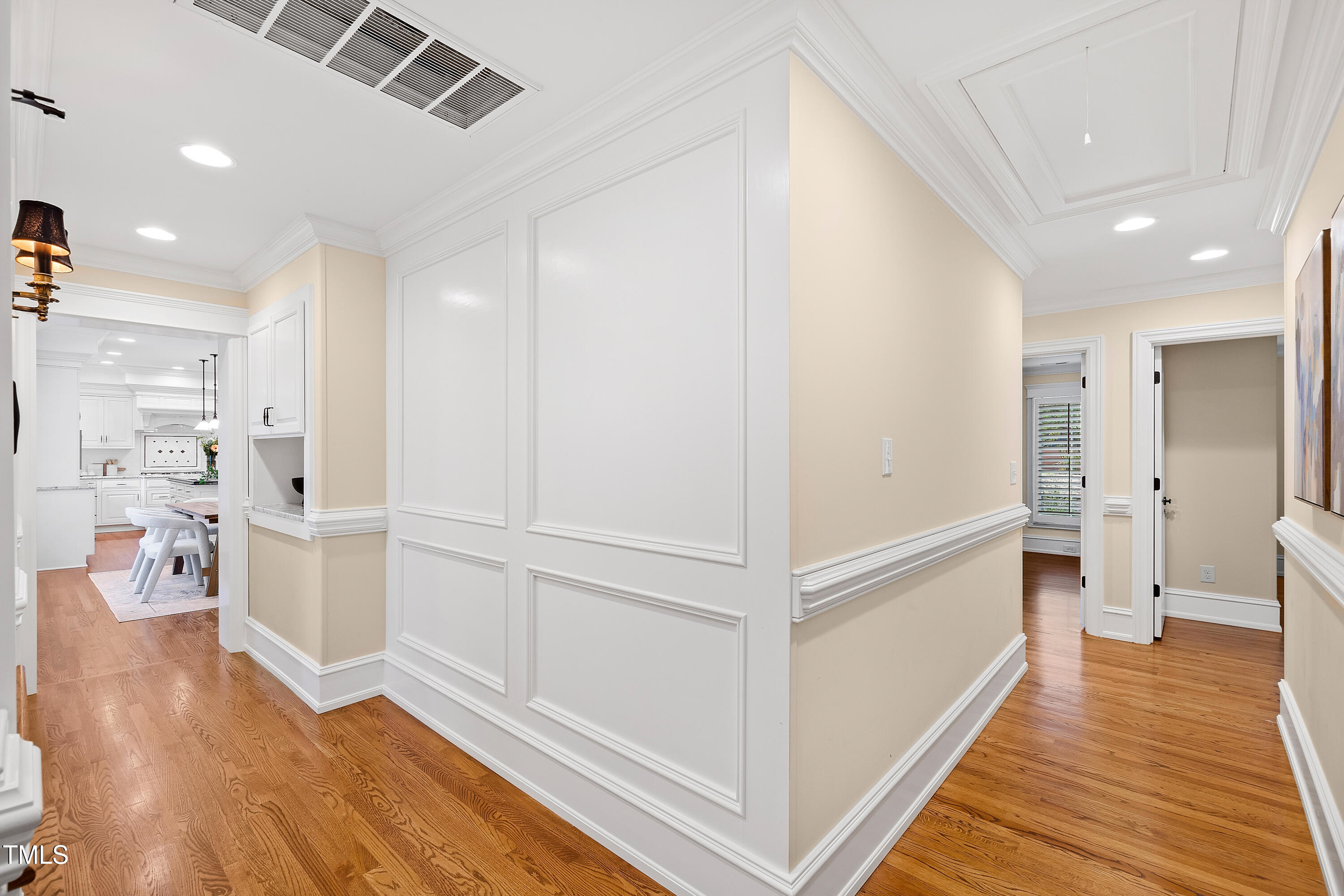 1112 Glen Eden Drive