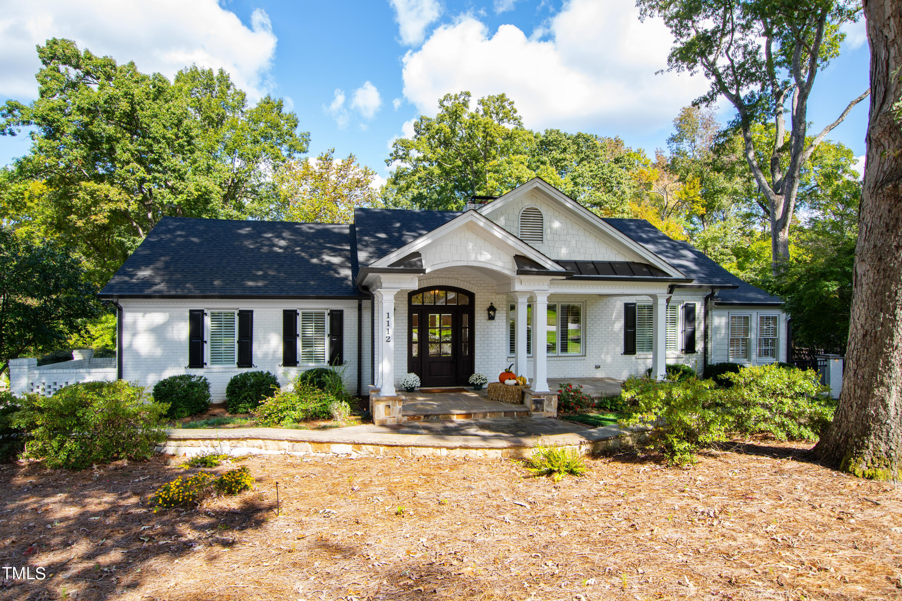 1112 Glen Eden Drive