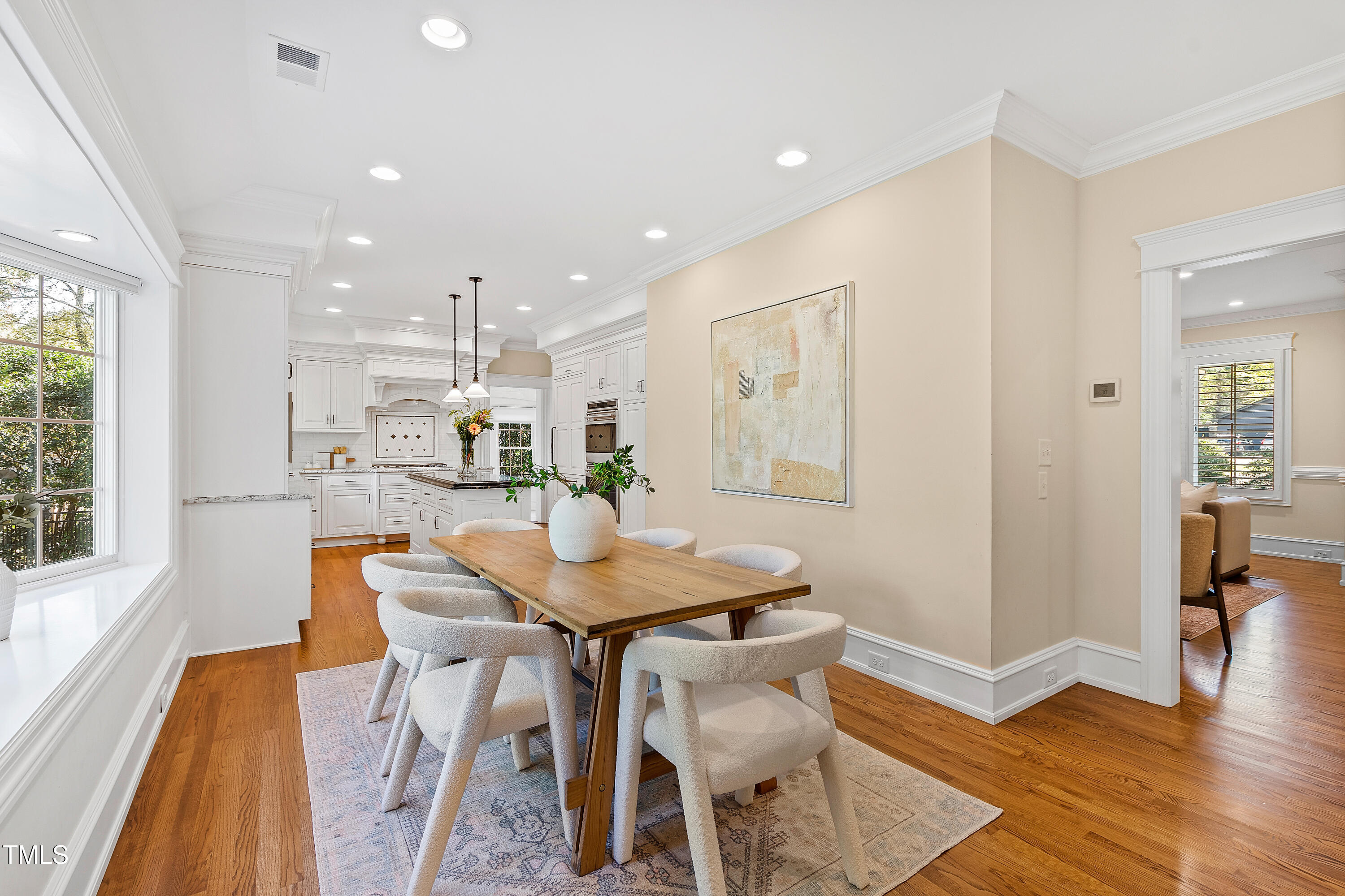 1112 Glen Eden Drive
