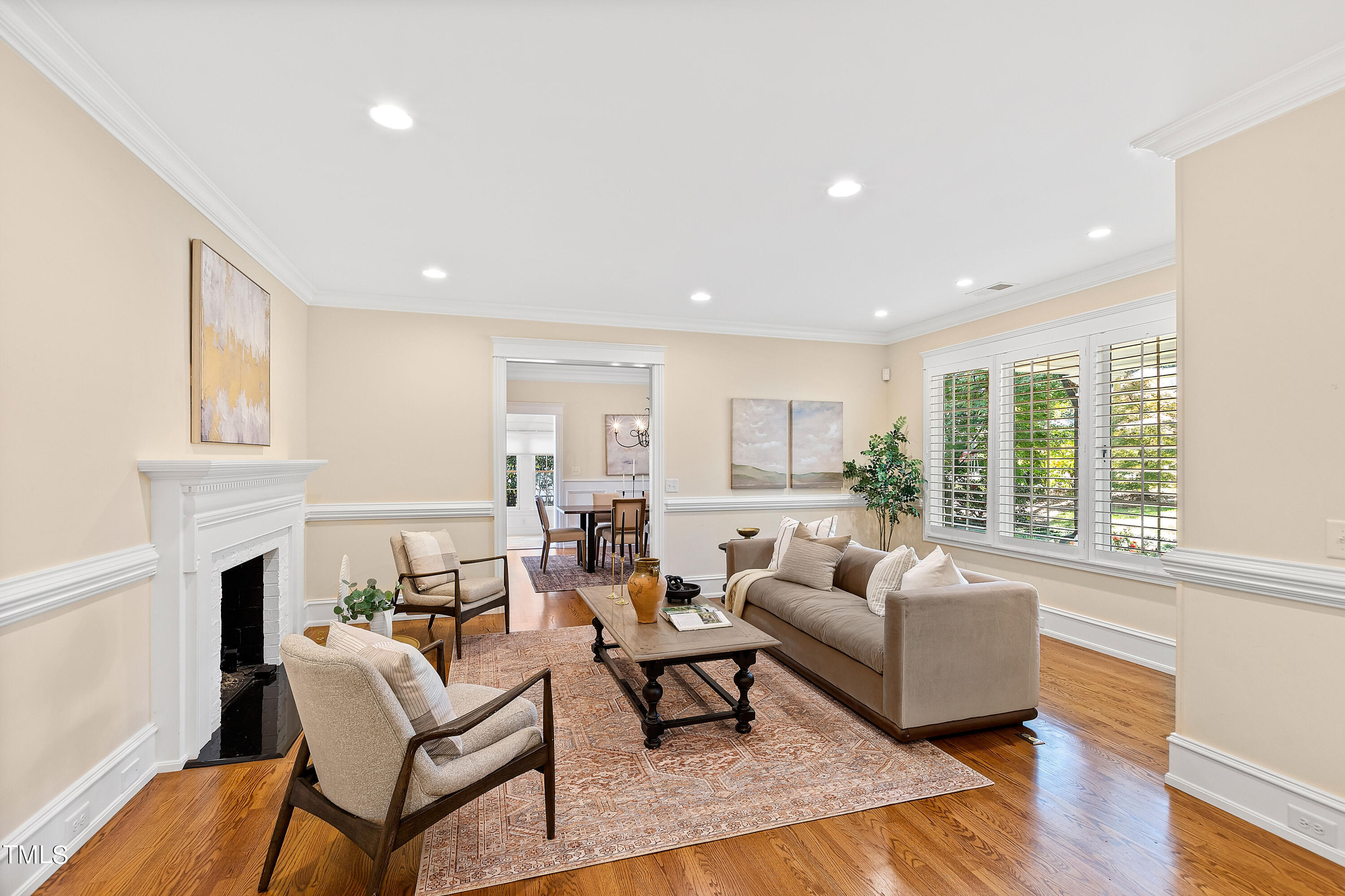 1112 Glen Eden Drive