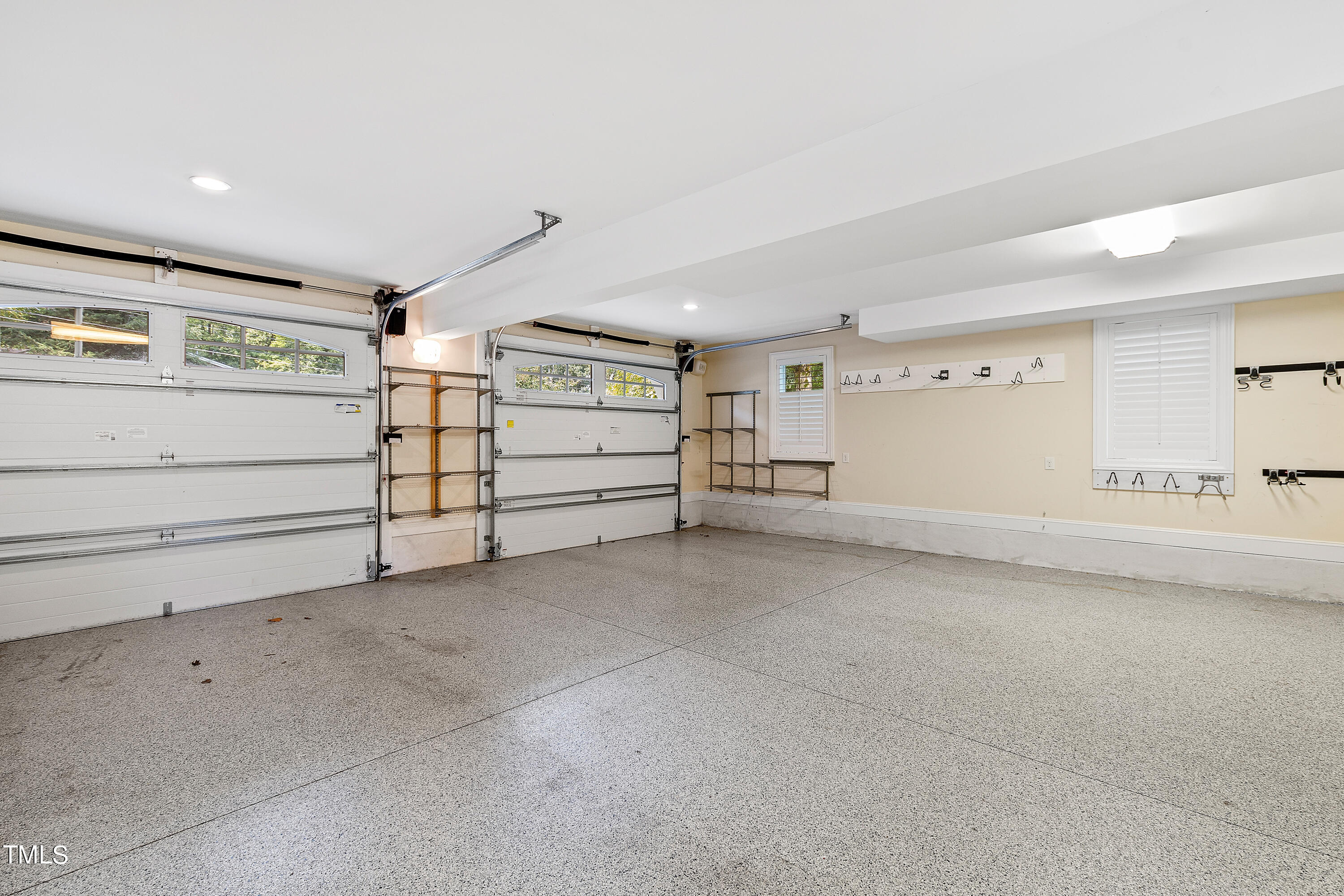 1112 Glen Eden Drive