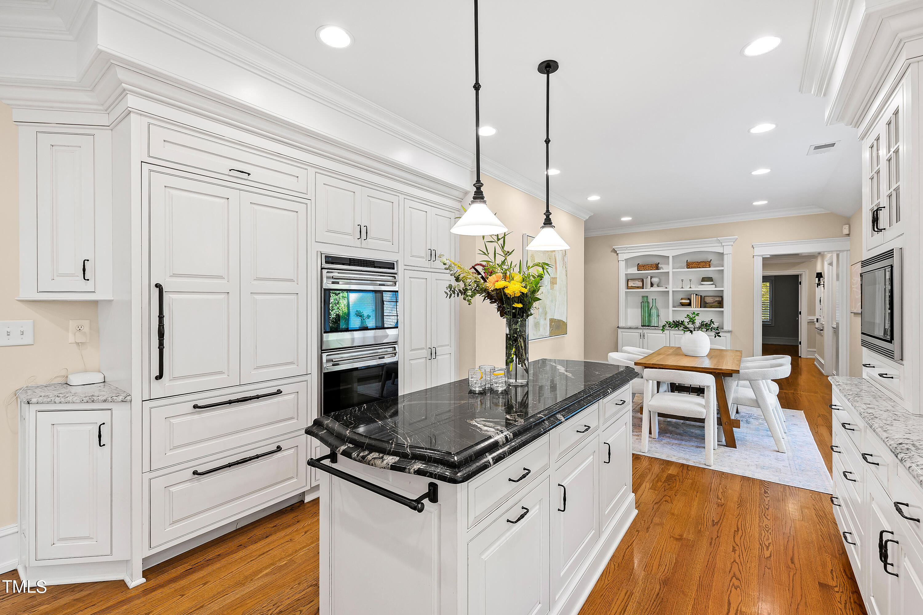 1112 Glen Eden Drive