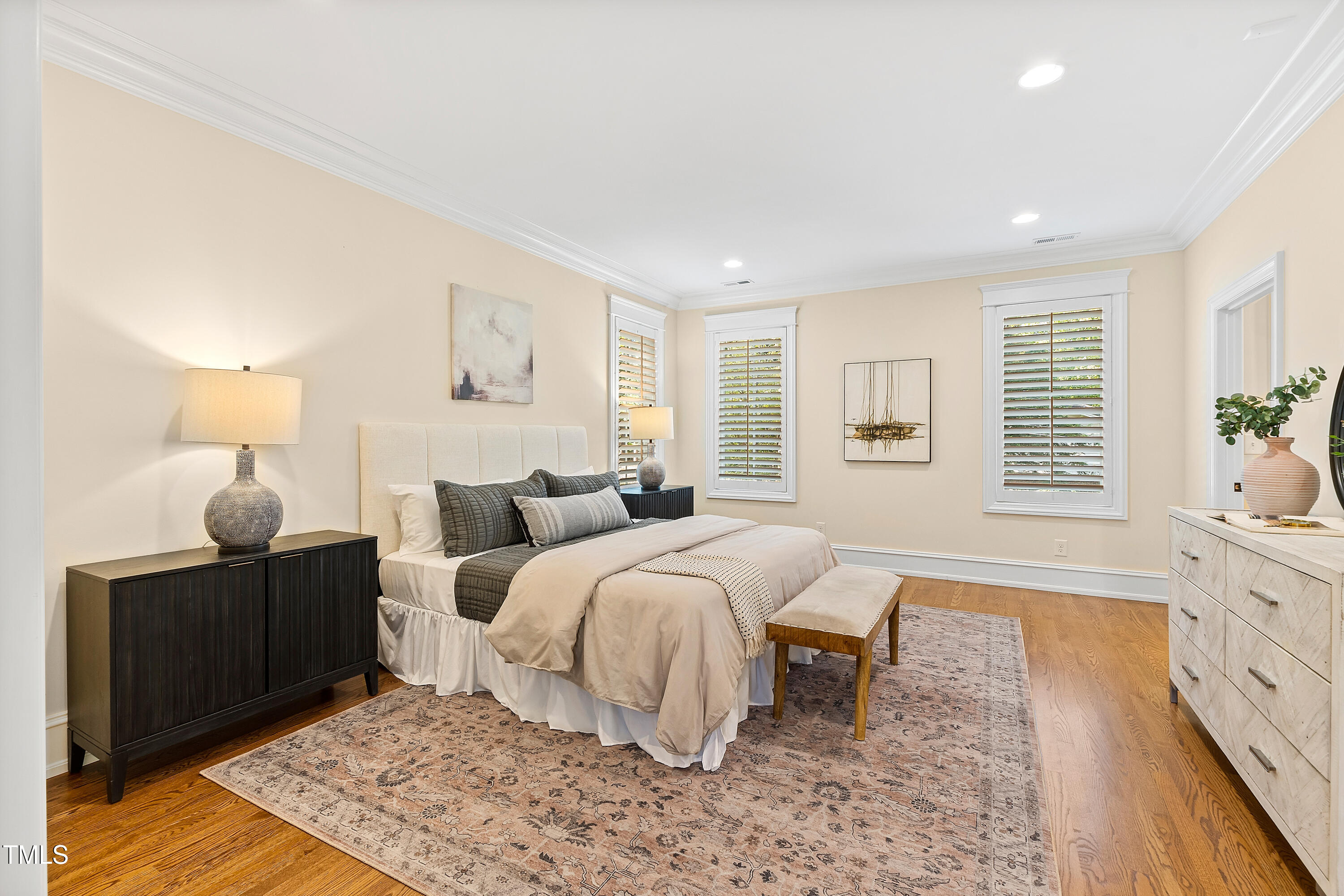 1112 Glen Eden Drive