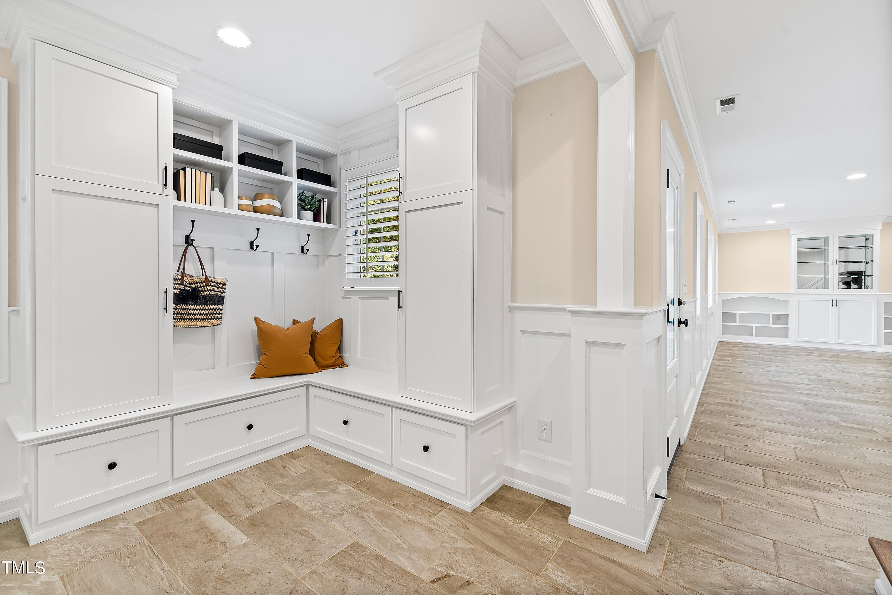 1112 Glen Eden Drive