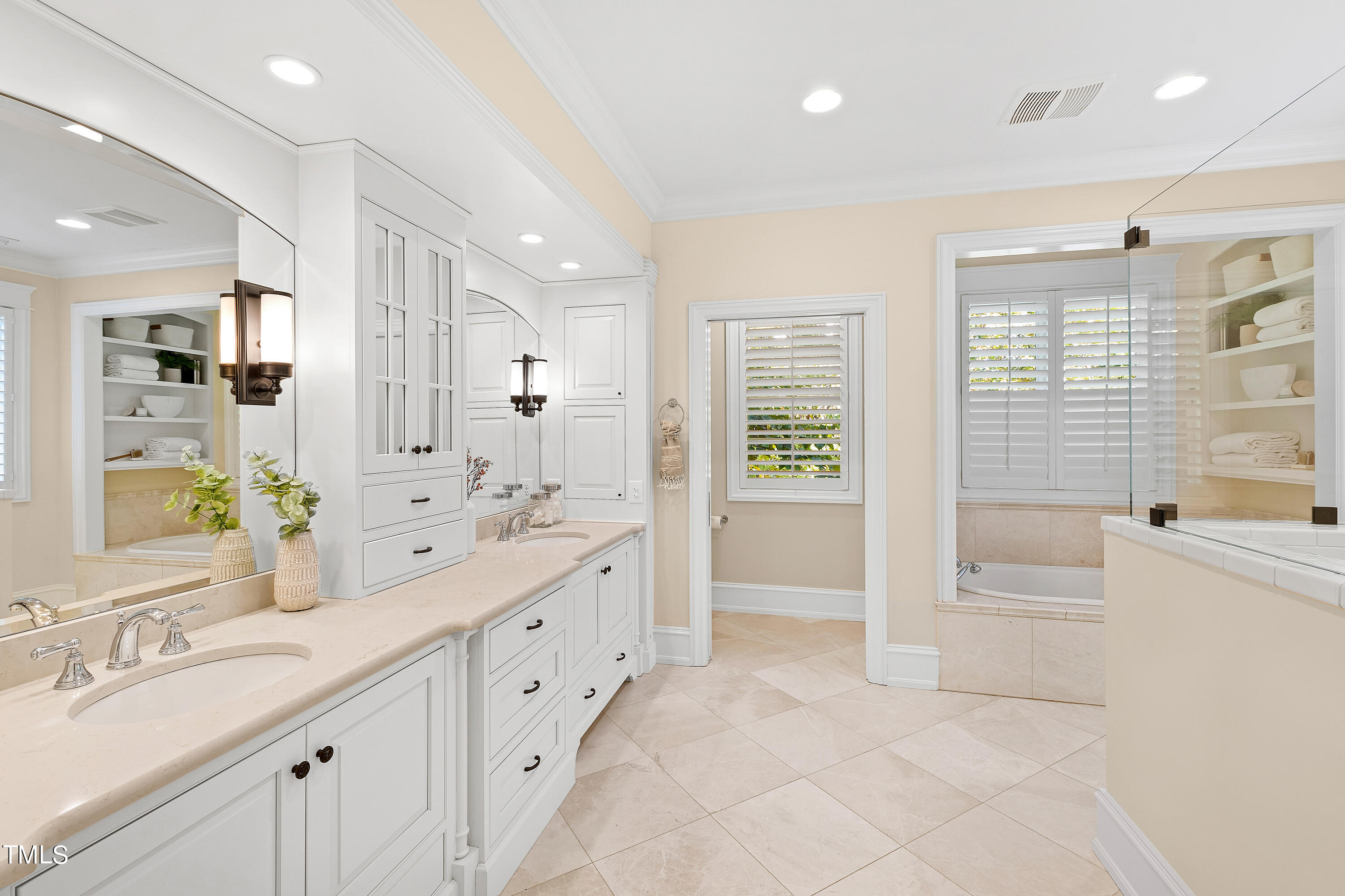 1112 Glen Eden Drive