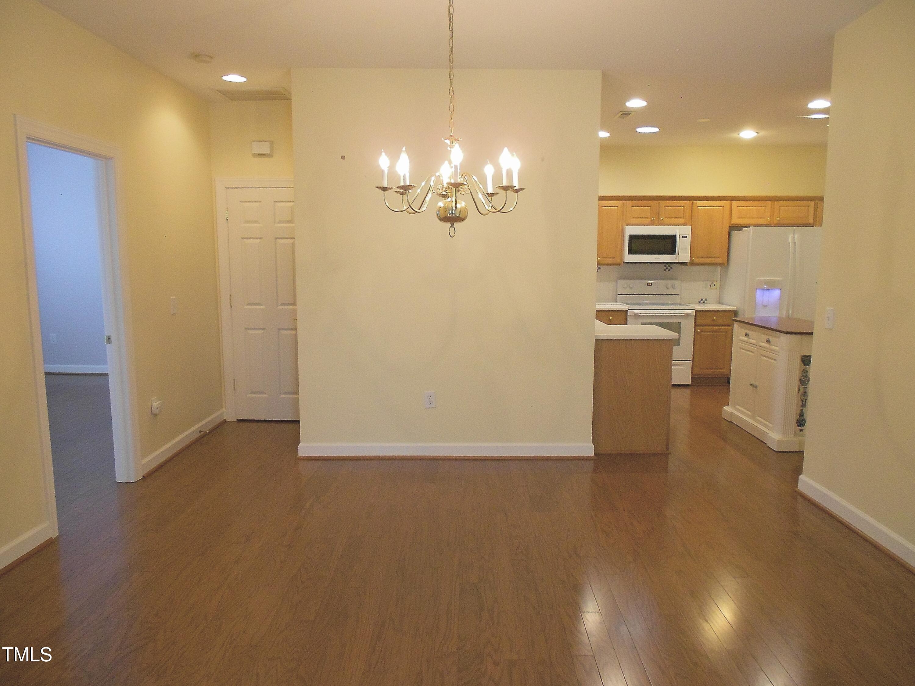 4711 Freys Hill Court