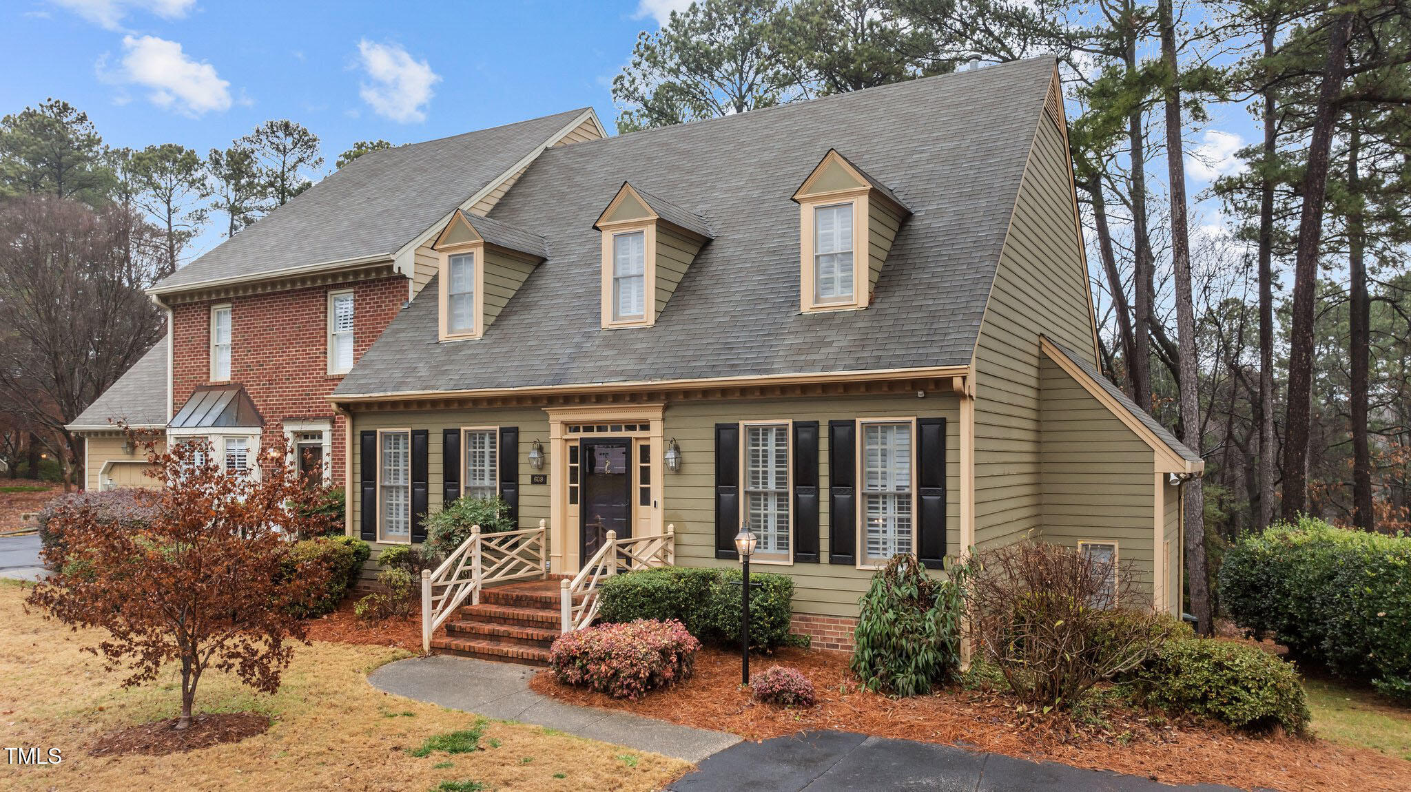 609 Crabbery Lane
