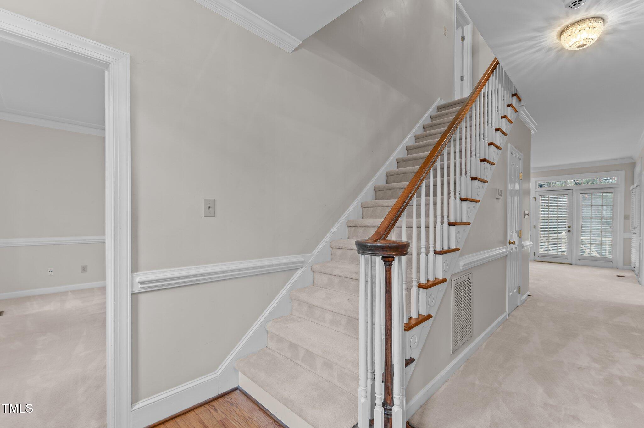 609 Crabbery Lane