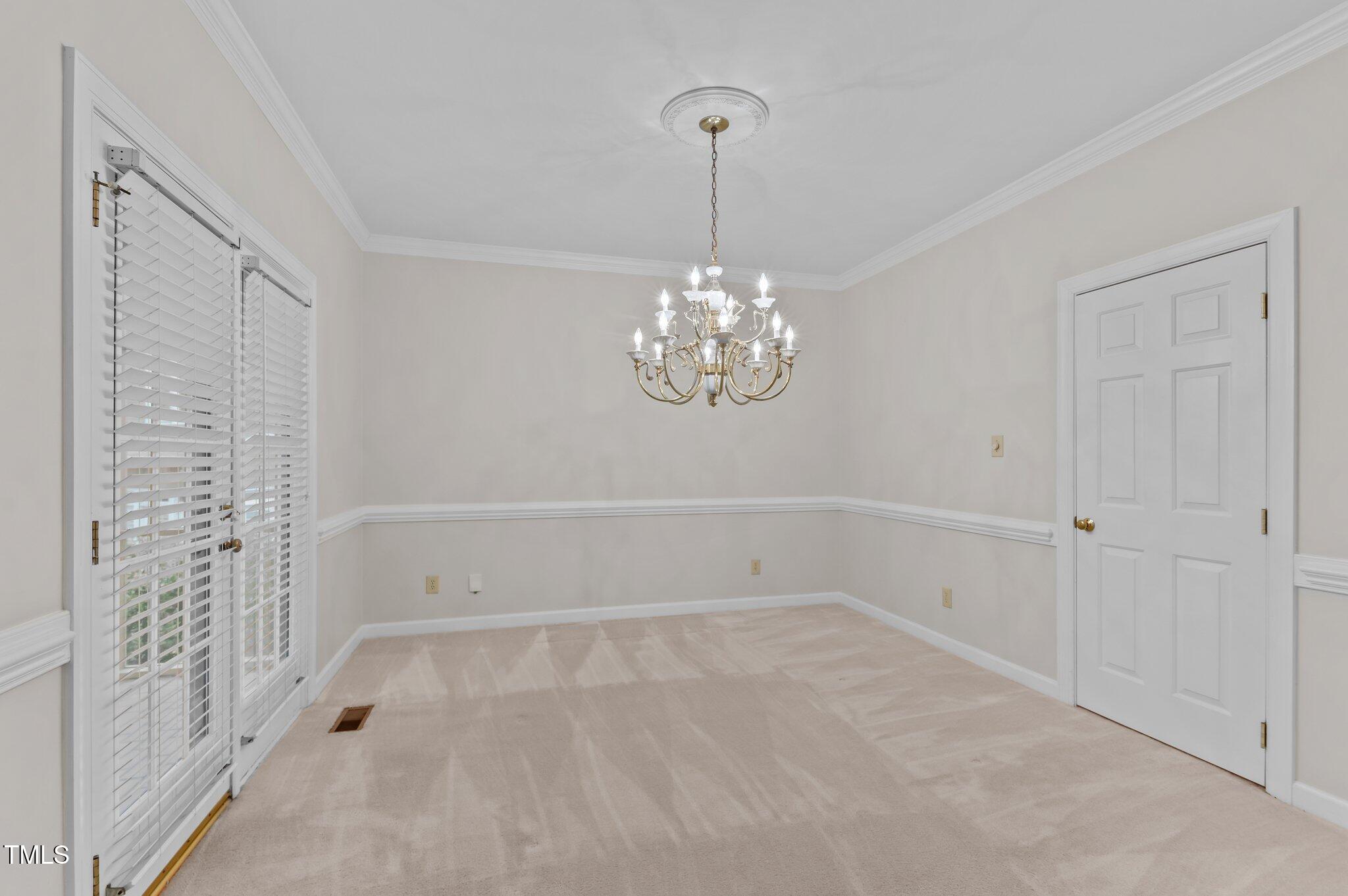 609 Crabbery Lane