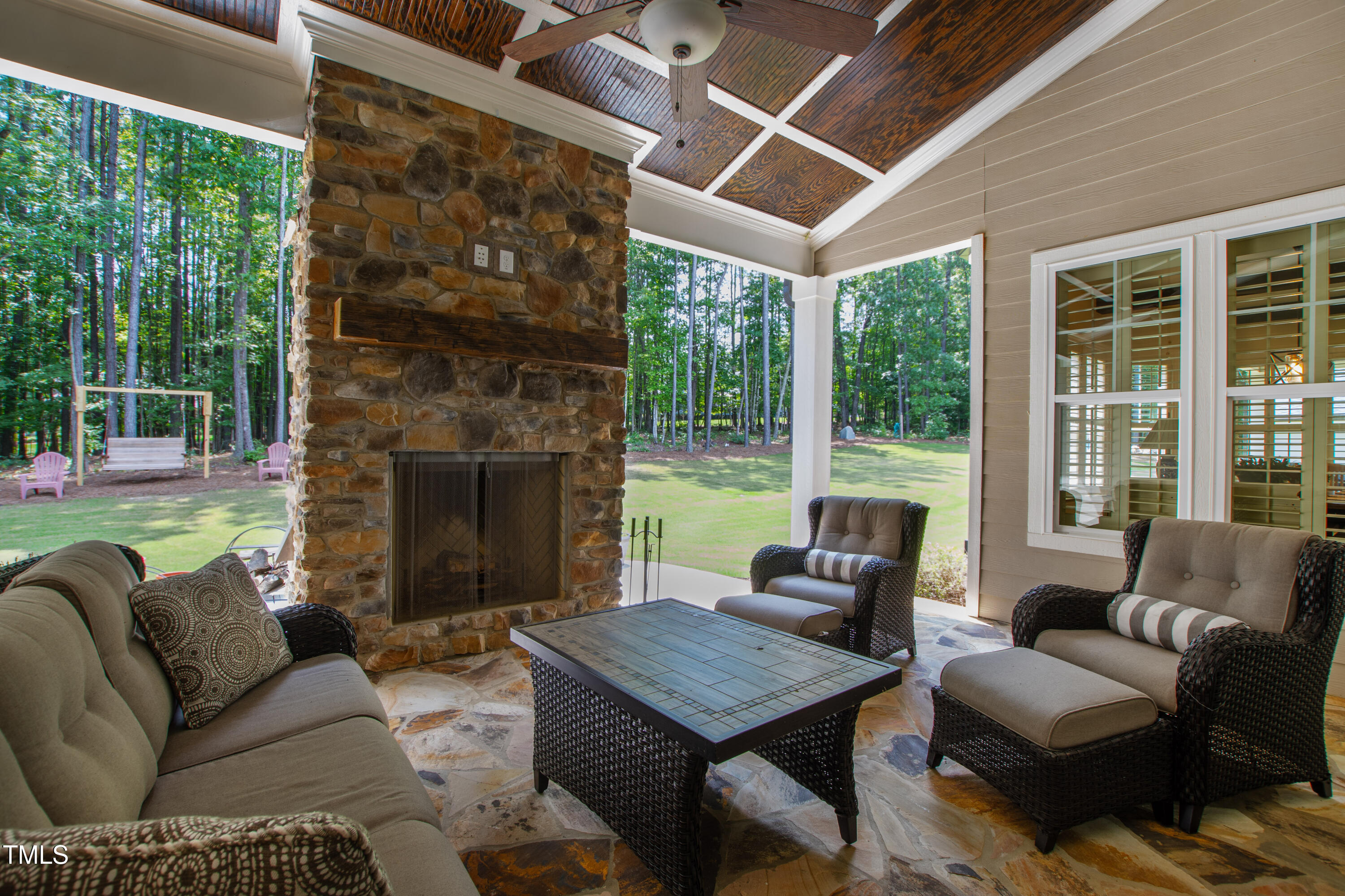 1009 Northshore Drive