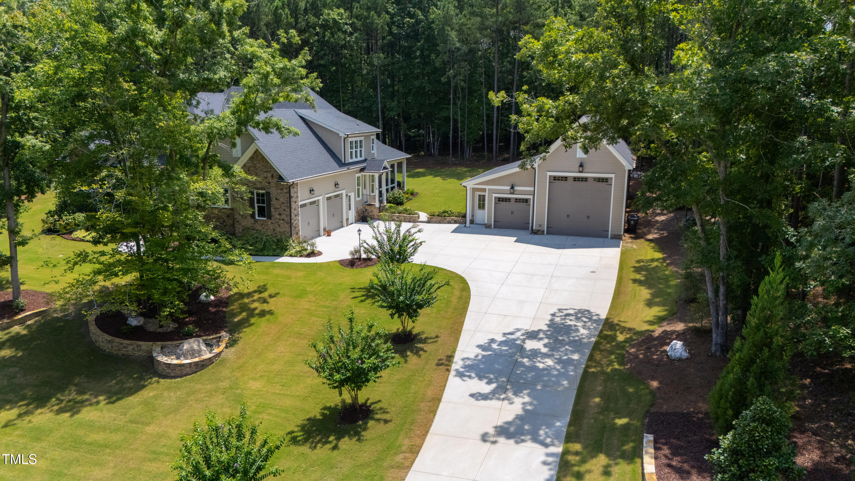 1009 Northshore Drive