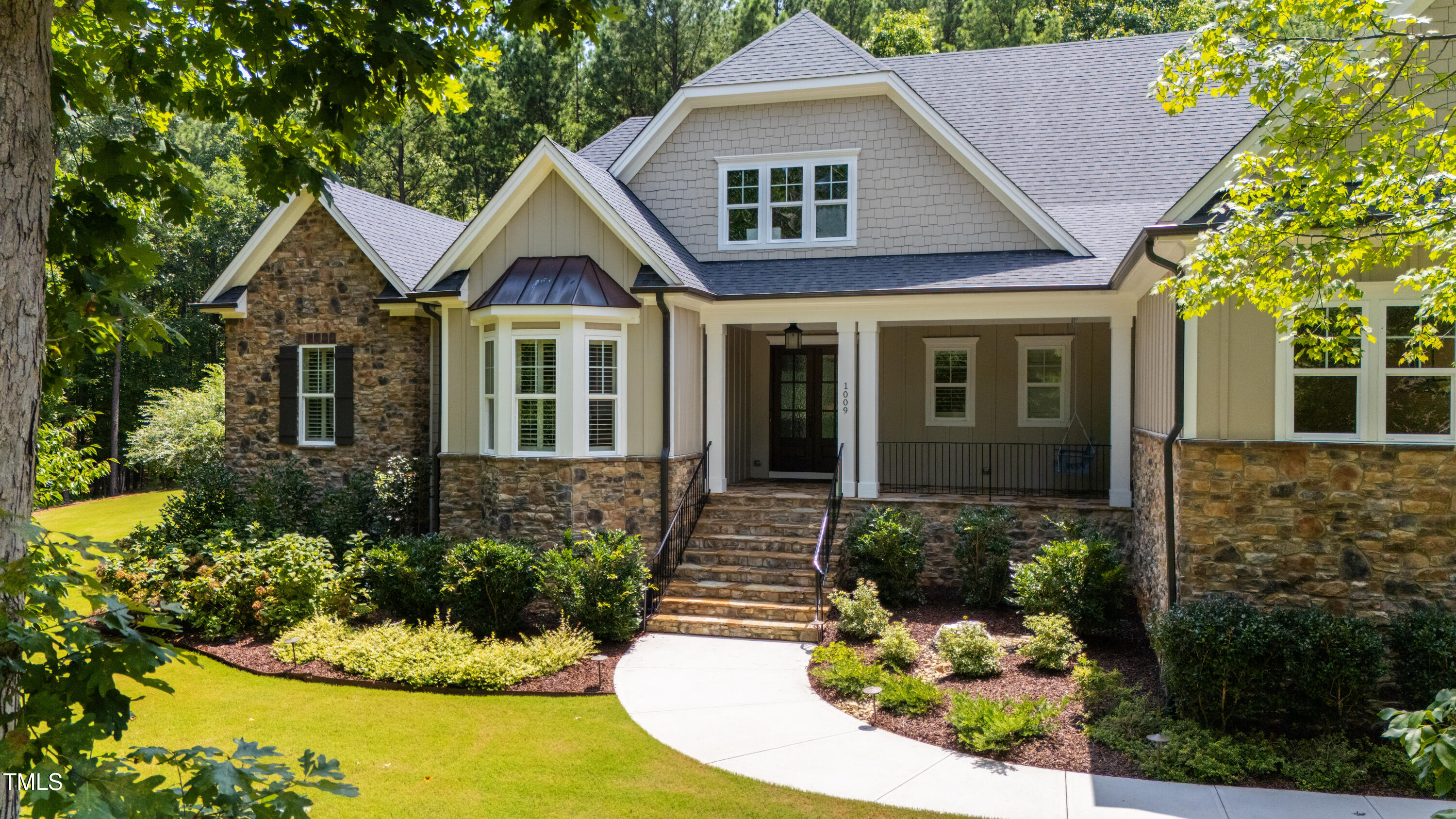 1009 Northshore Drive