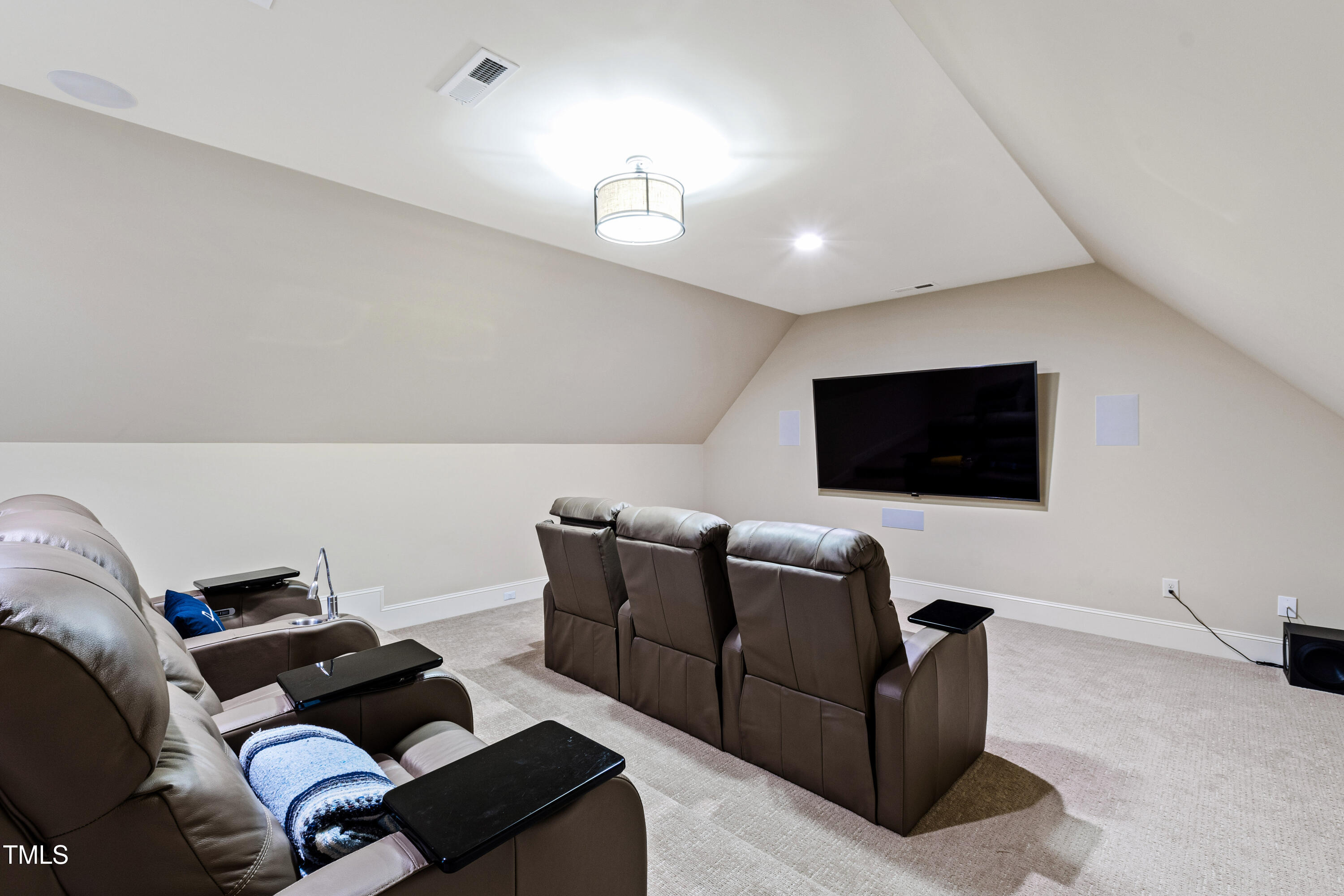 1009 Northshore Drive