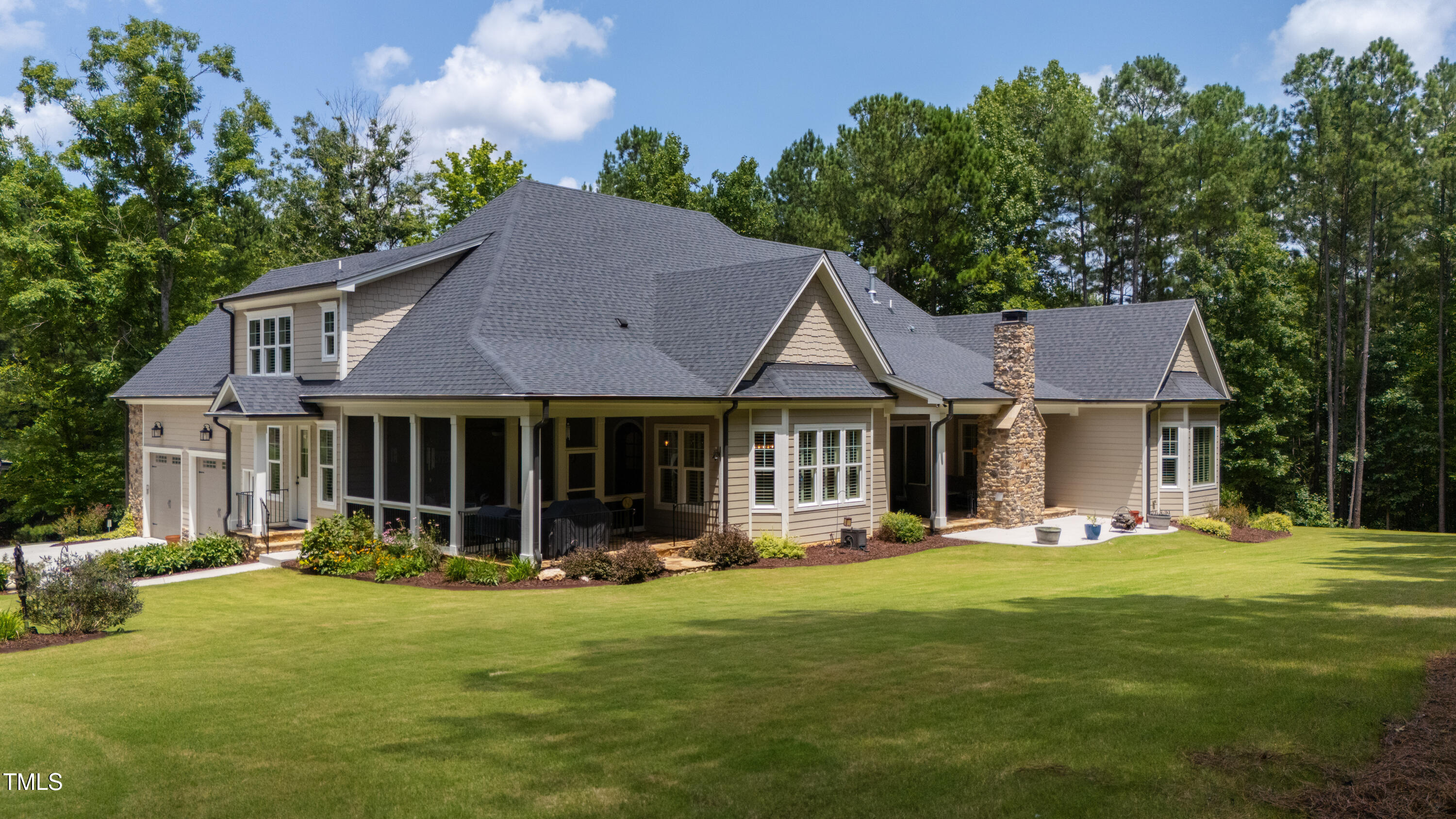 1009 Northshore Drive