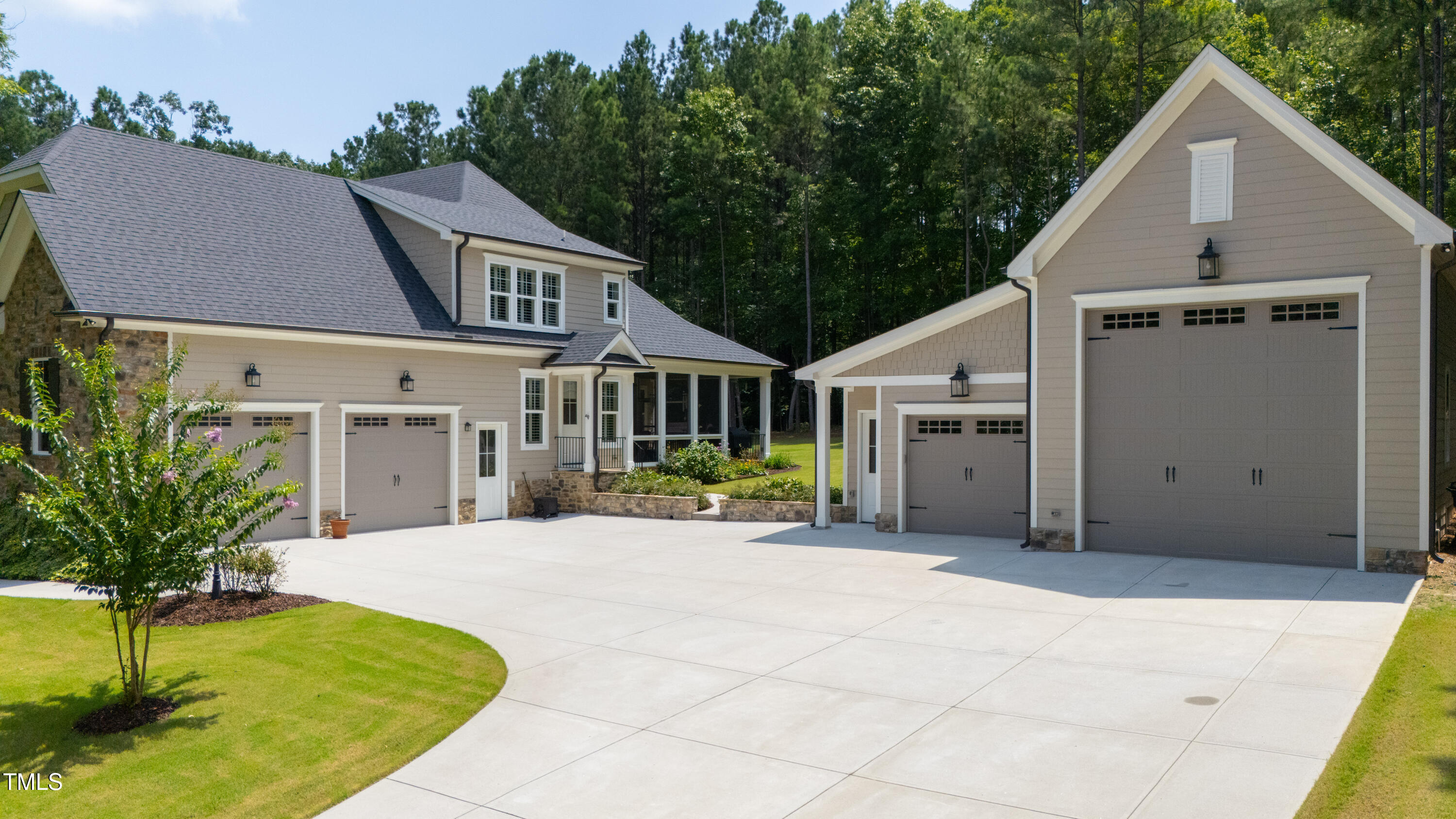 1009 Northshore Drive