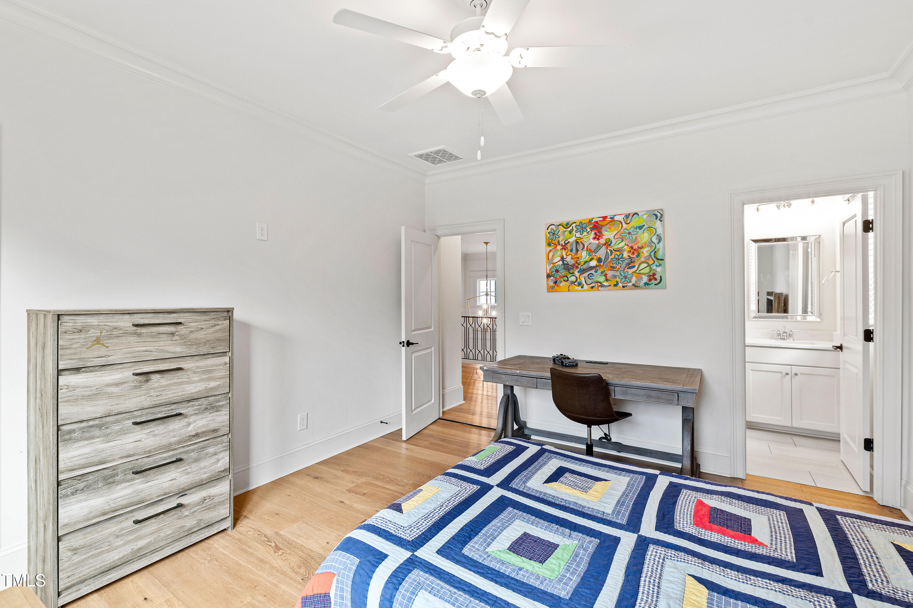 909 Lake Boone Trail