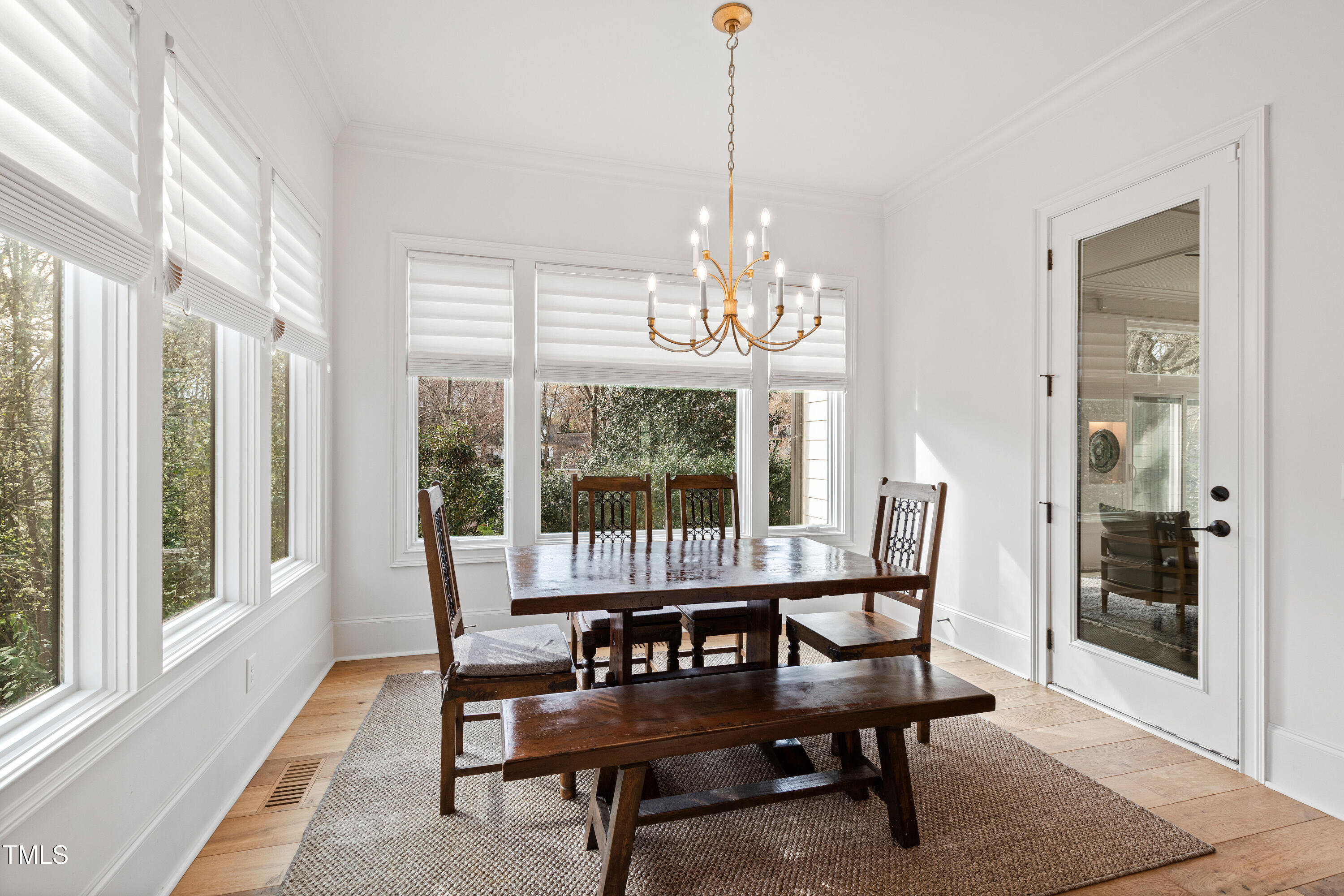 909 Lake Boone Trail